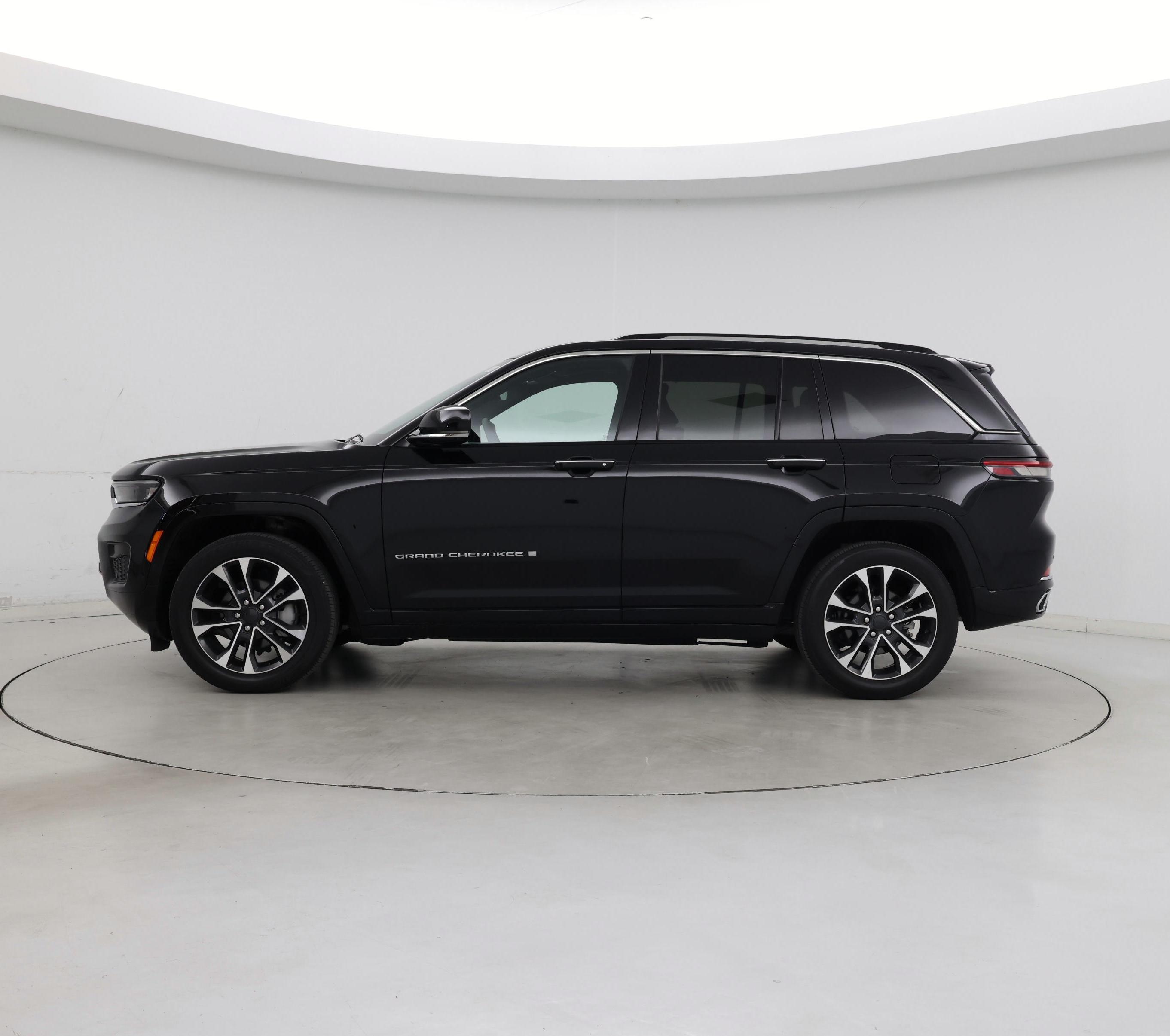 Thumbnail: 2023 Jeep Grand Cherokee - 3