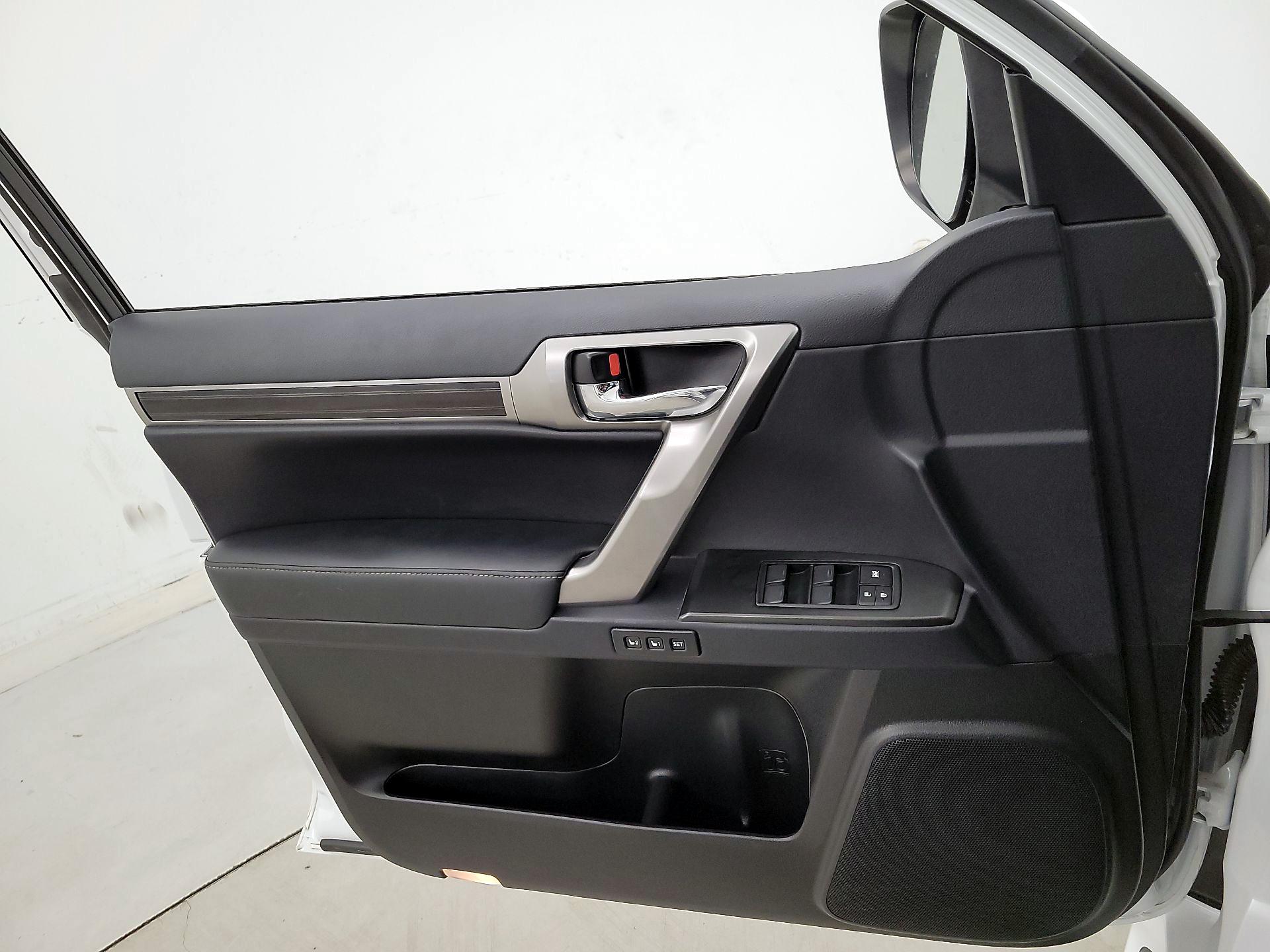 Thumbnail: 2022 Lexus GX - 12