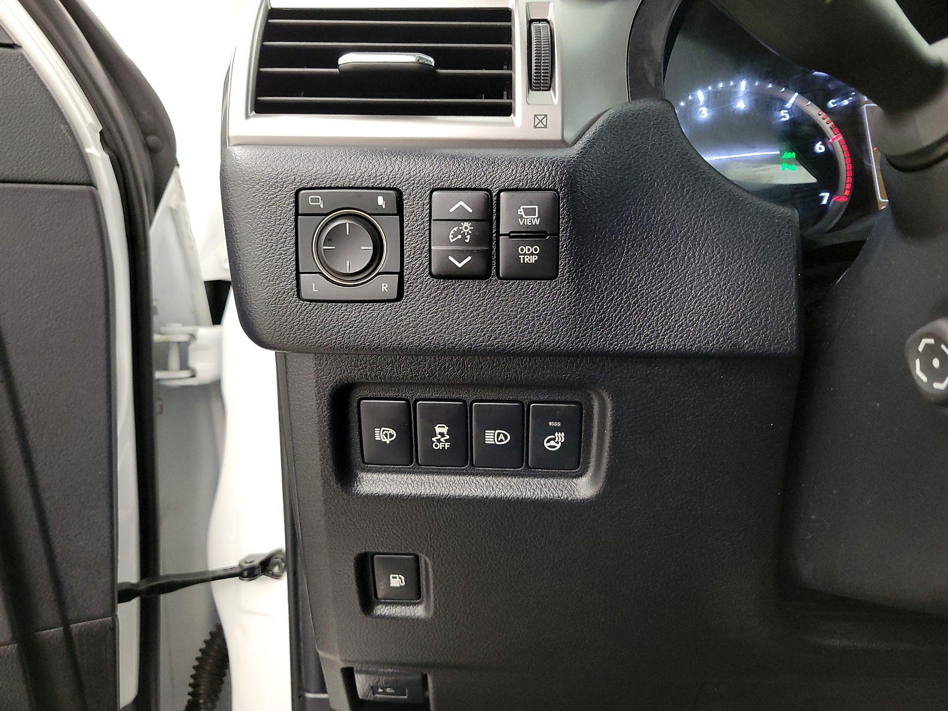 Thumbnail: 2022 Lexus GX - 13