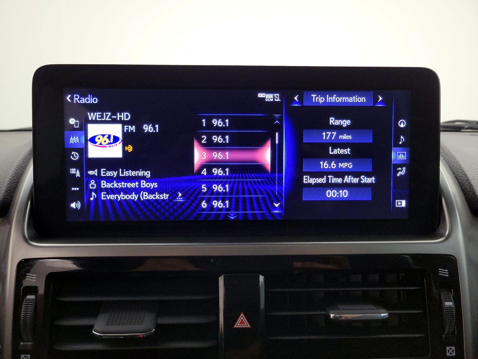 Thumbnail: 2022 Lexus GX - 16