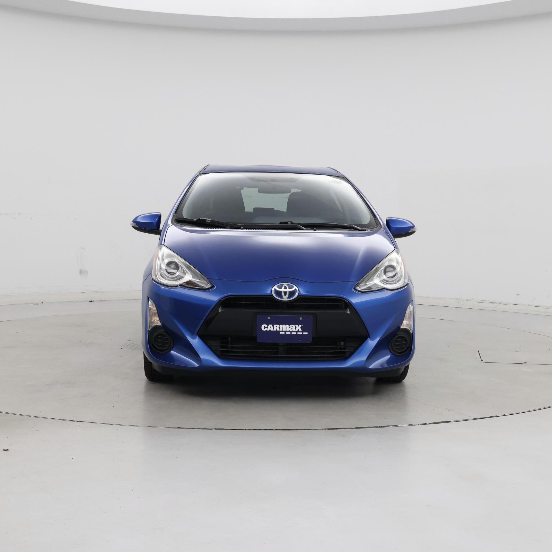 Thumbnail: 2015 Toyota Prius c - 5
