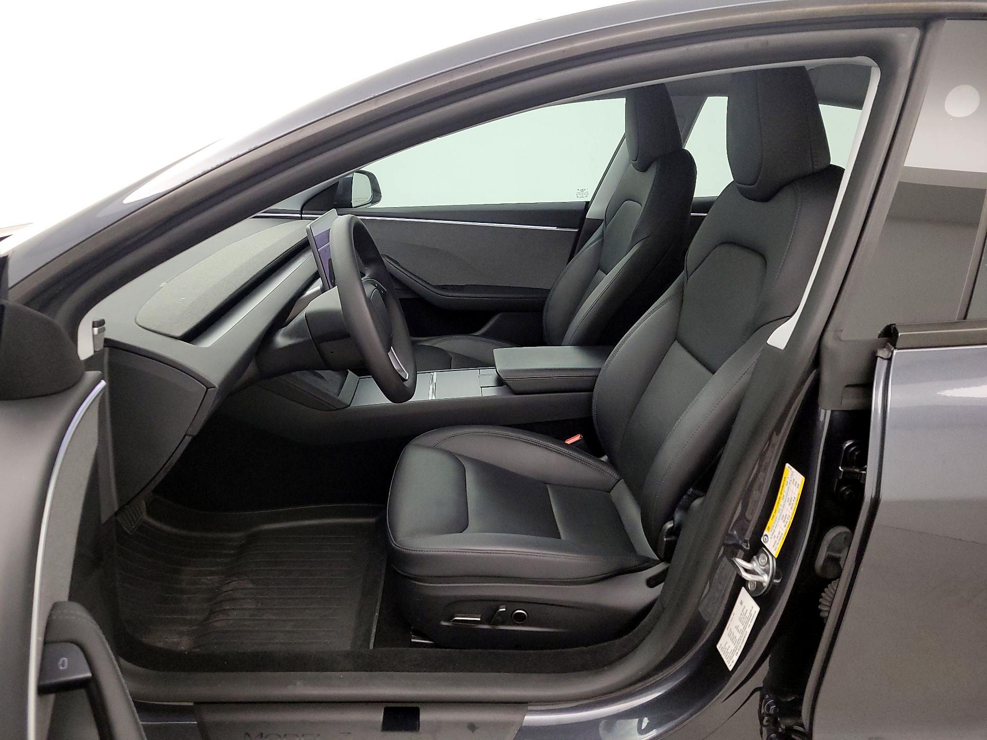 Thumbnail: 2025 Tesla Model 3 - 11