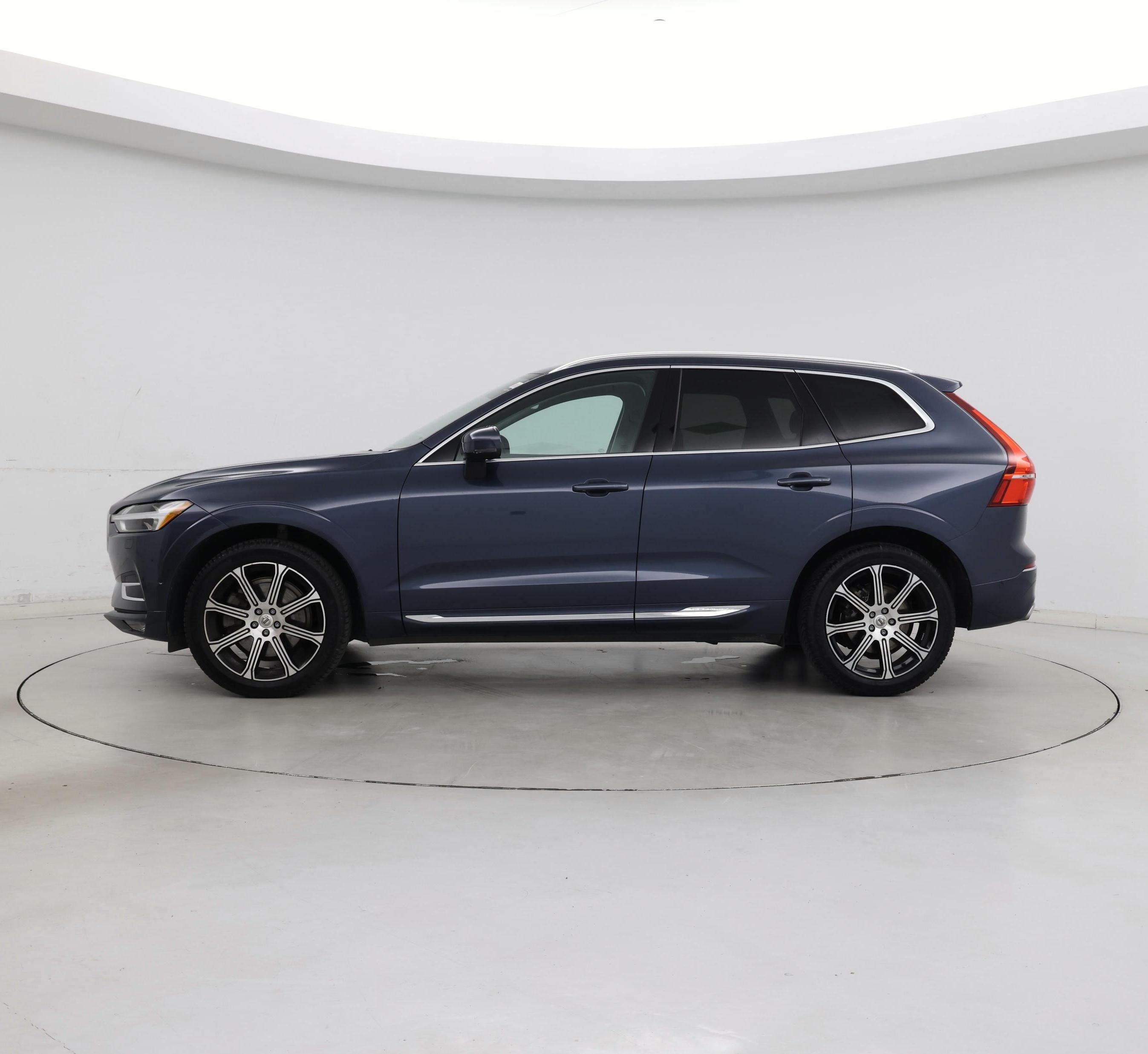 Thumbnail: 2018 Volvo XC60 - 3