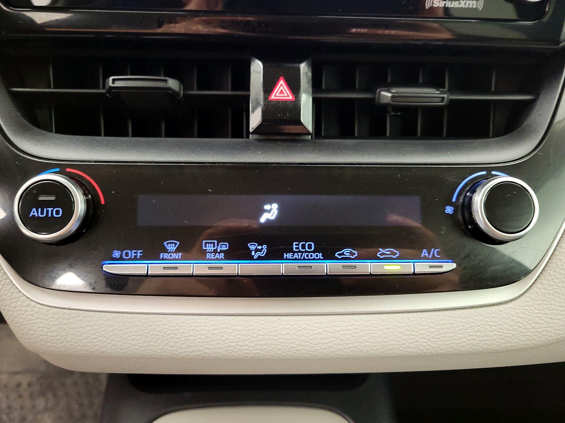 Thumbnail: 2021 Toyota Corolla - 16