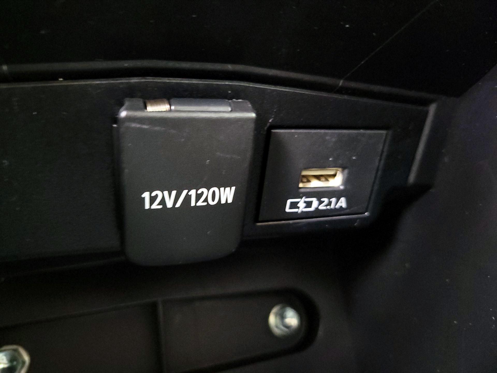 Thumbnail: 2021 Toyota Corolla - 18