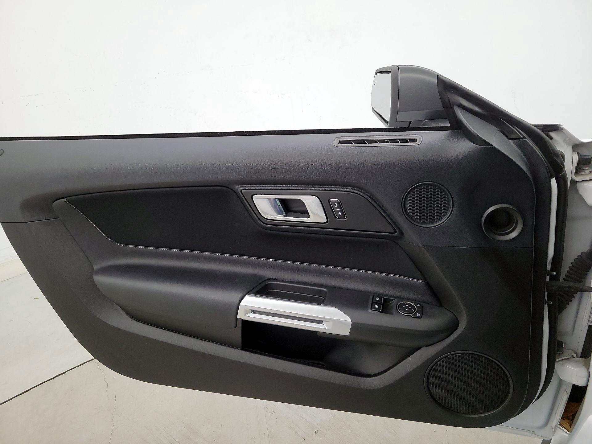 Thumbnail: 2022 Ford Mustang - 12