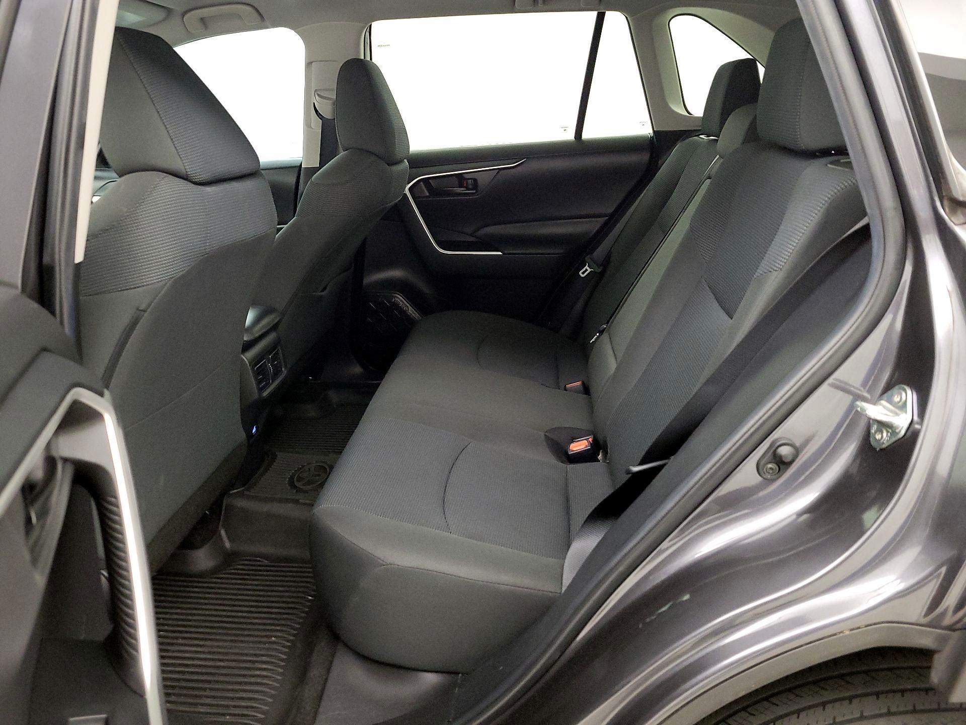 Thumbnail: 2022 Toyota RAV4 - 19