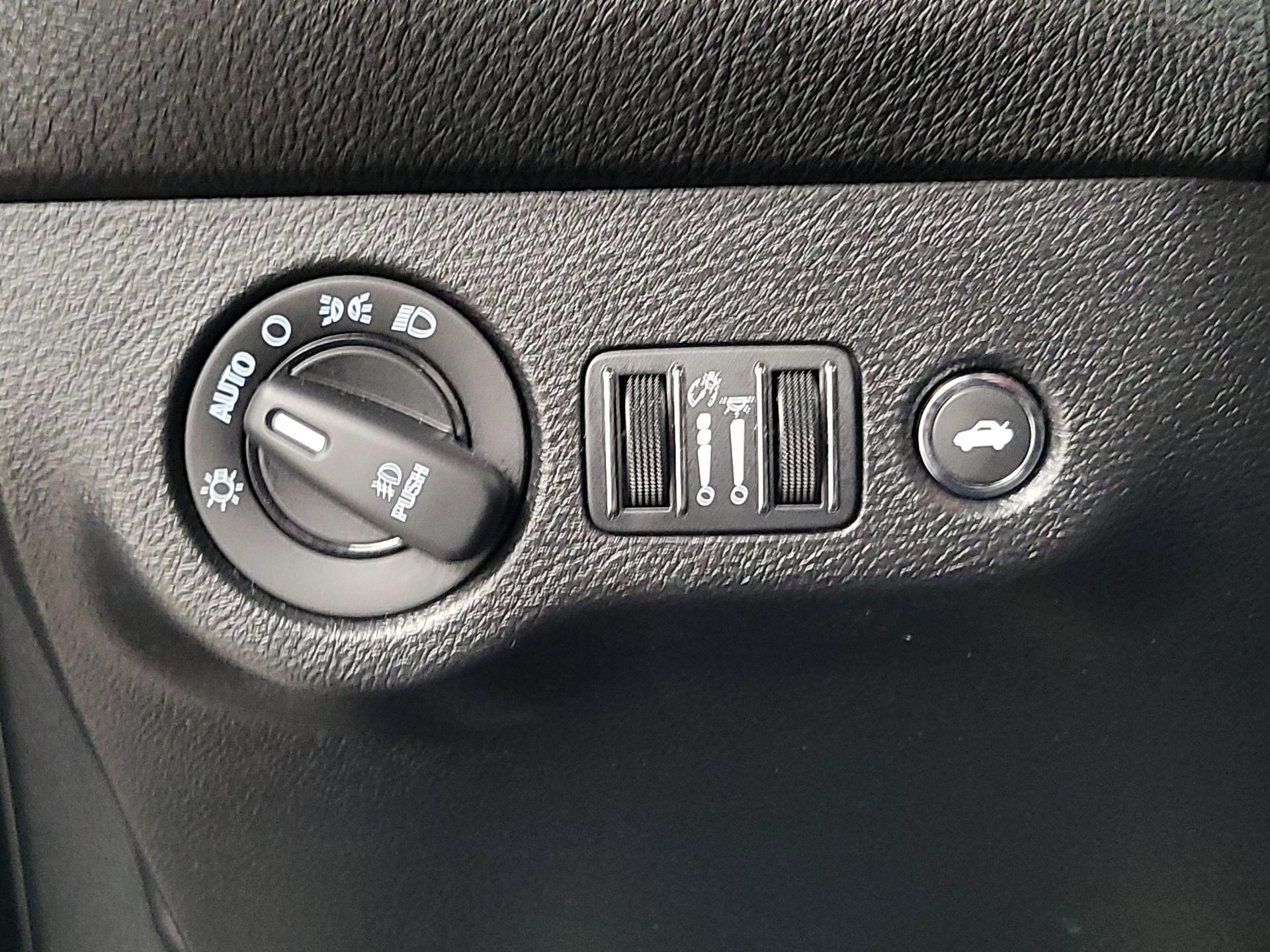 Thumbnail: 2022 Dodge Challenger - 13