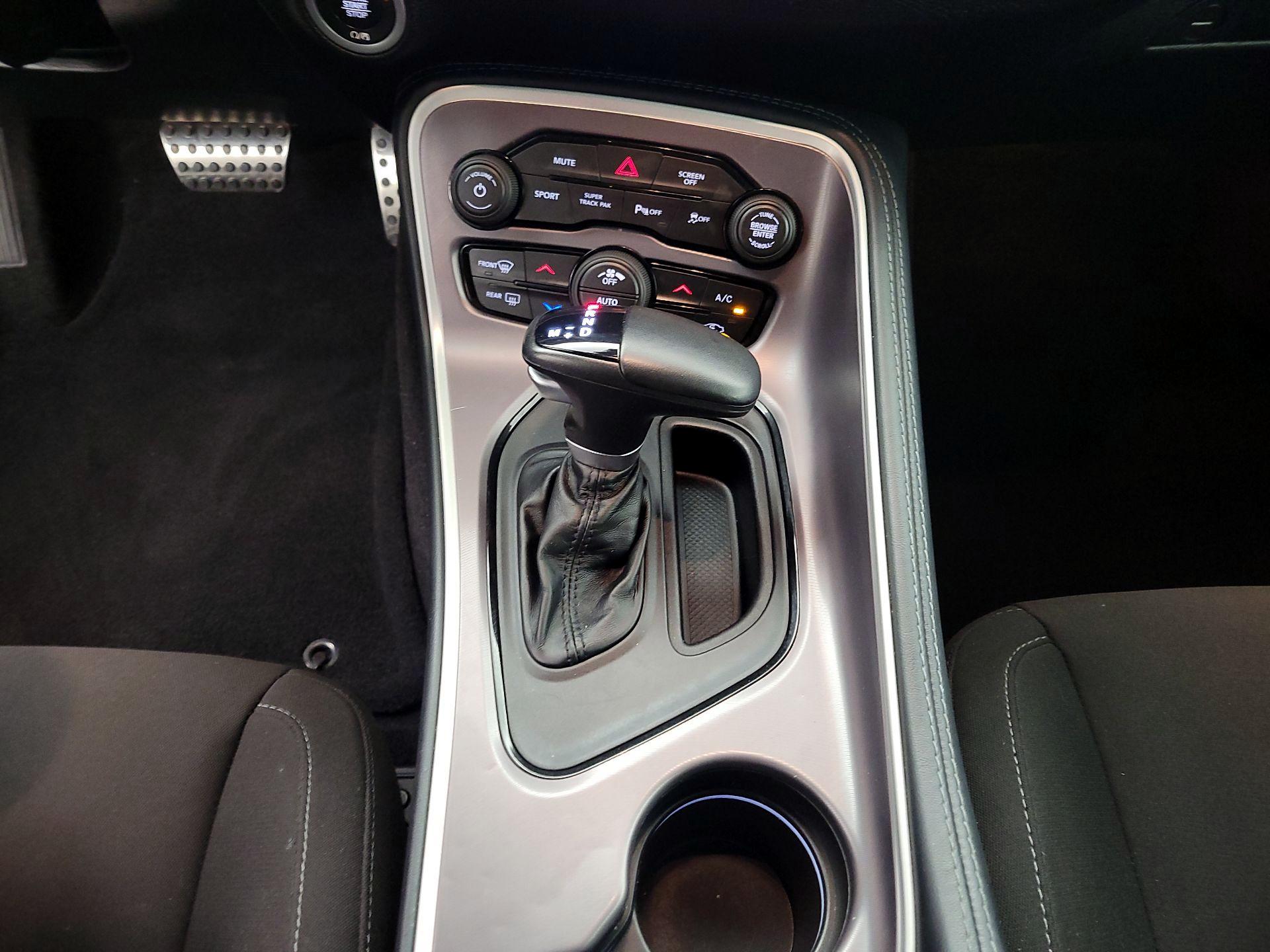 Thumbnail: 2022 Dodge Challenger - 17