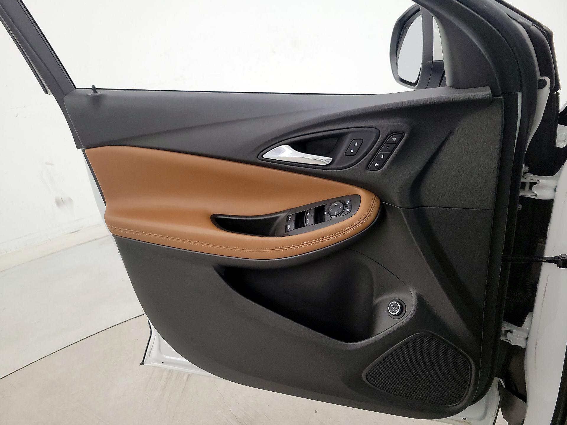 Thumbnail: 2021 Buick Encore GX - 12