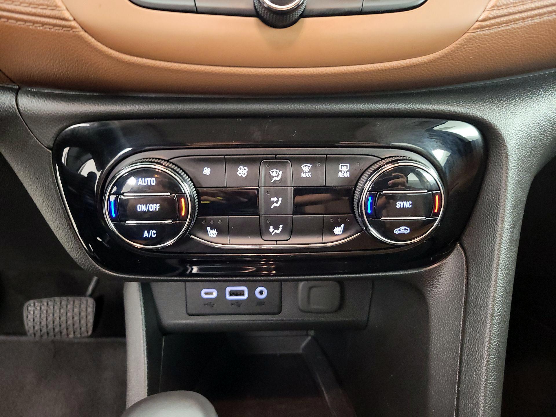 Thumbnail: 2021 Buick Encore GX - 17