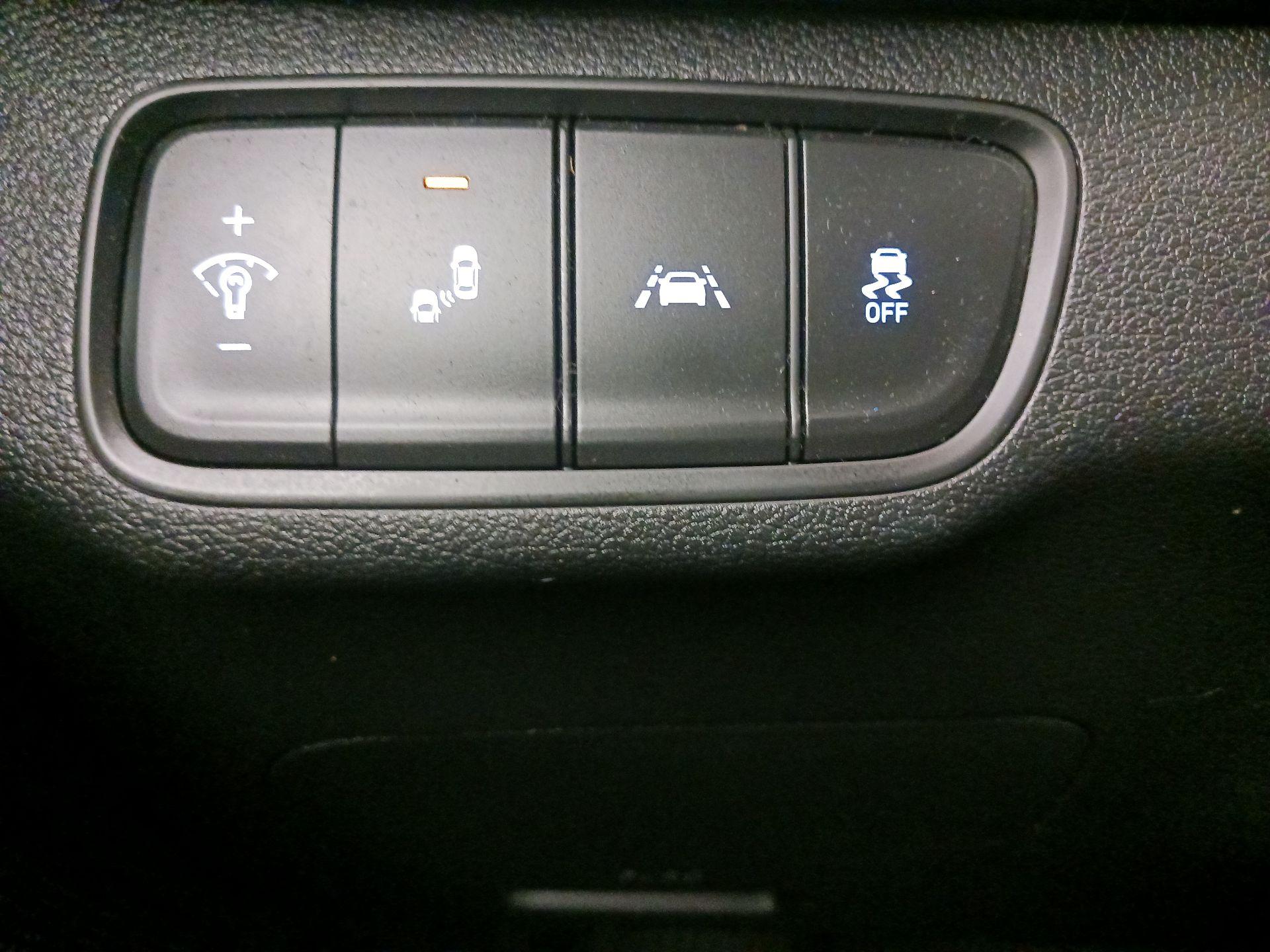 Thumbnail: 2020 Hyundai Santa Fe - 13