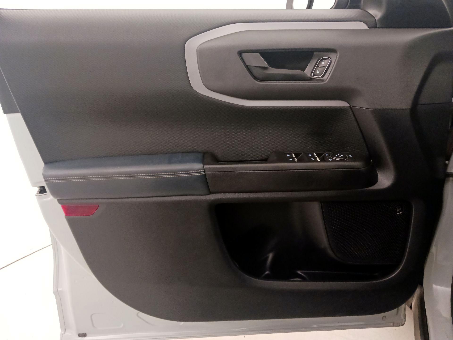 Thumbnail: 2021 Ford Bronco Sport - 12