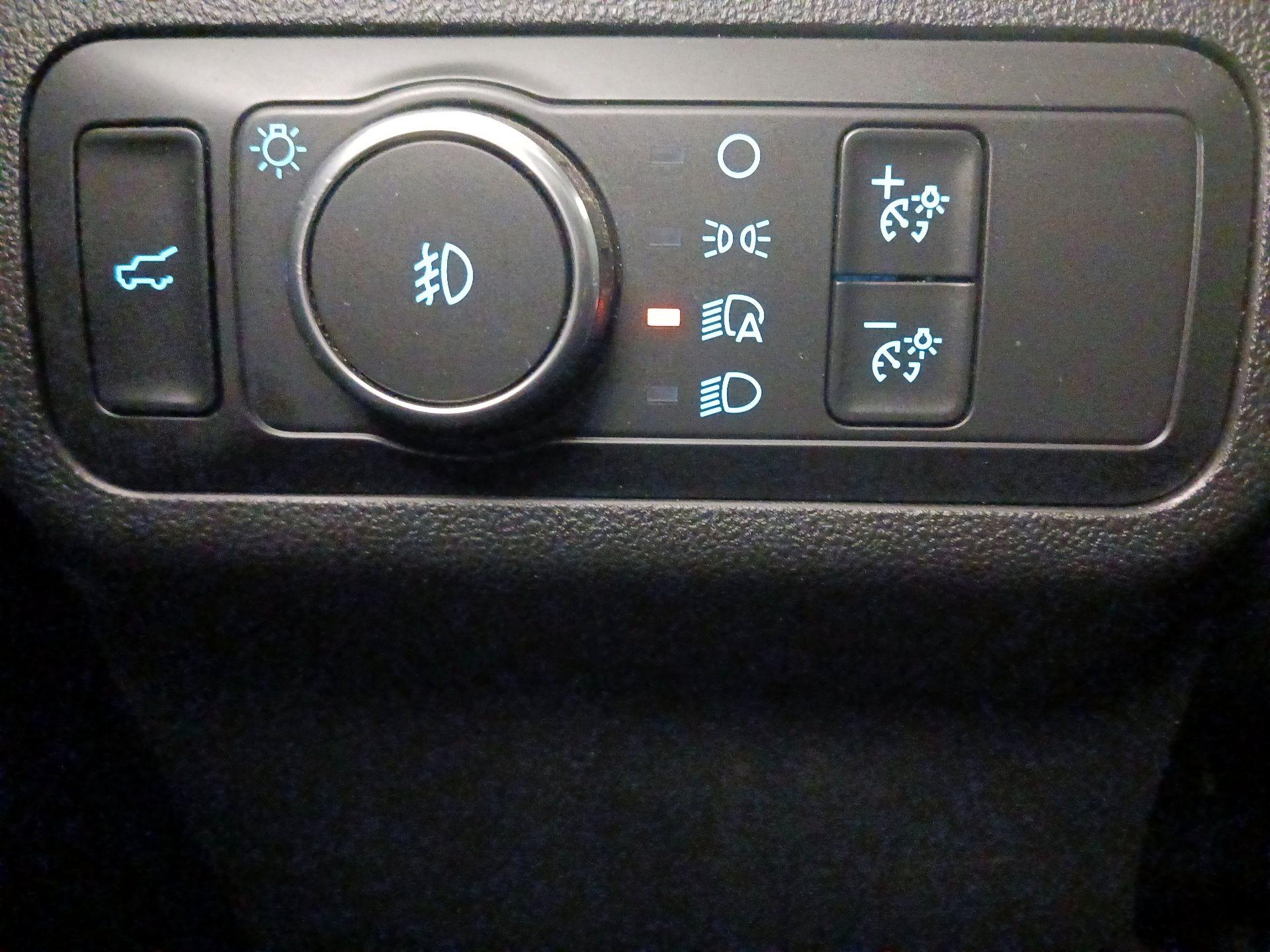 Thumbnail: 2021 Ford Bronco Sport - 13