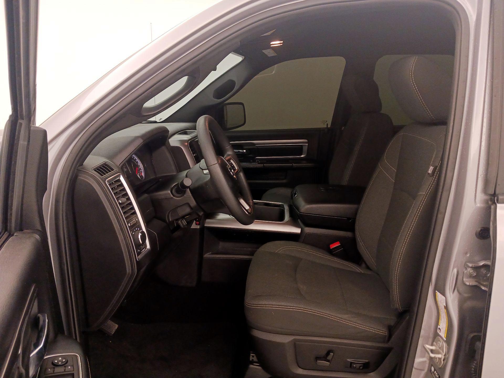 Thumbnail: 2023 RAM 1500 Classic - 11