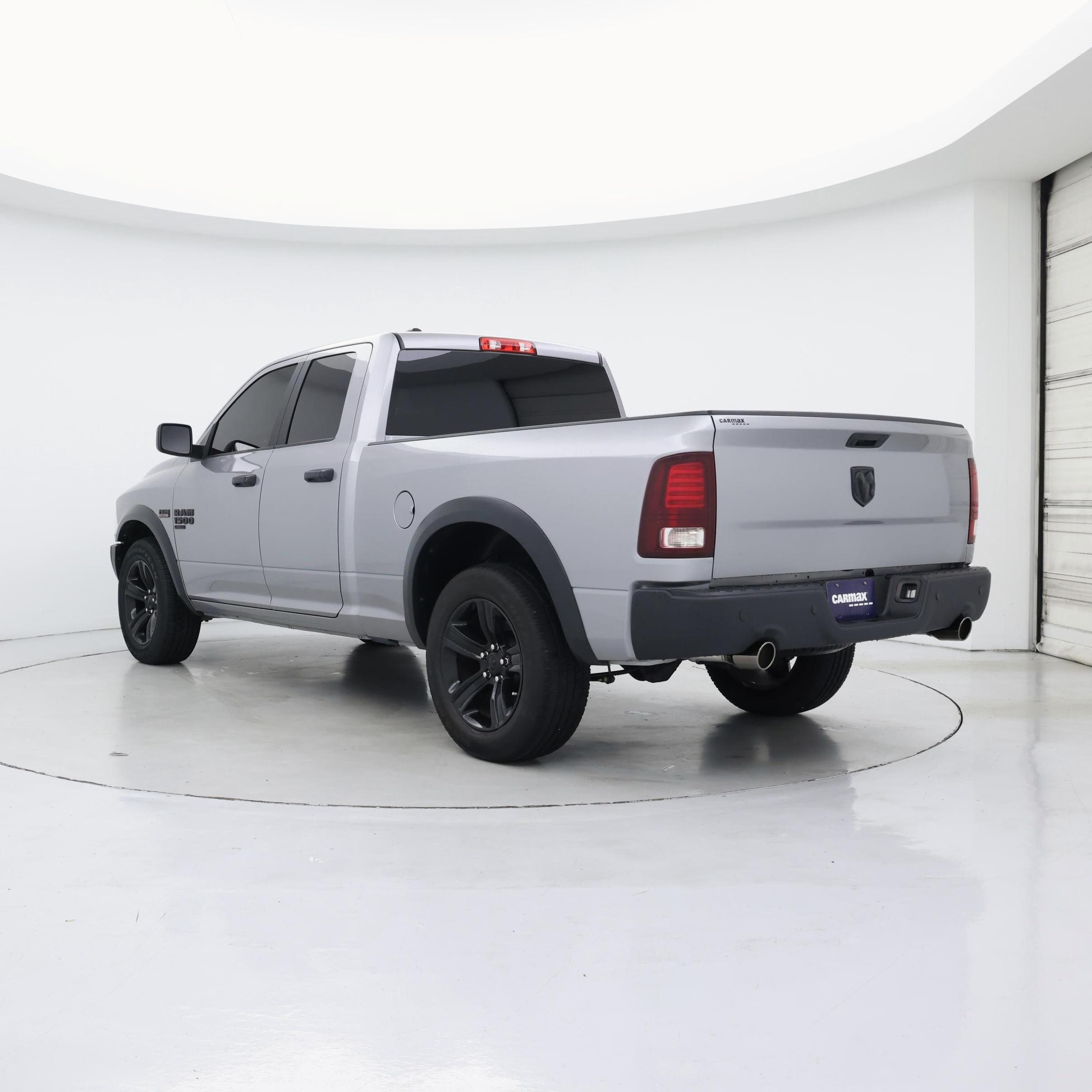 Thumbnail: 2023 RAM 1500 Classic - 2