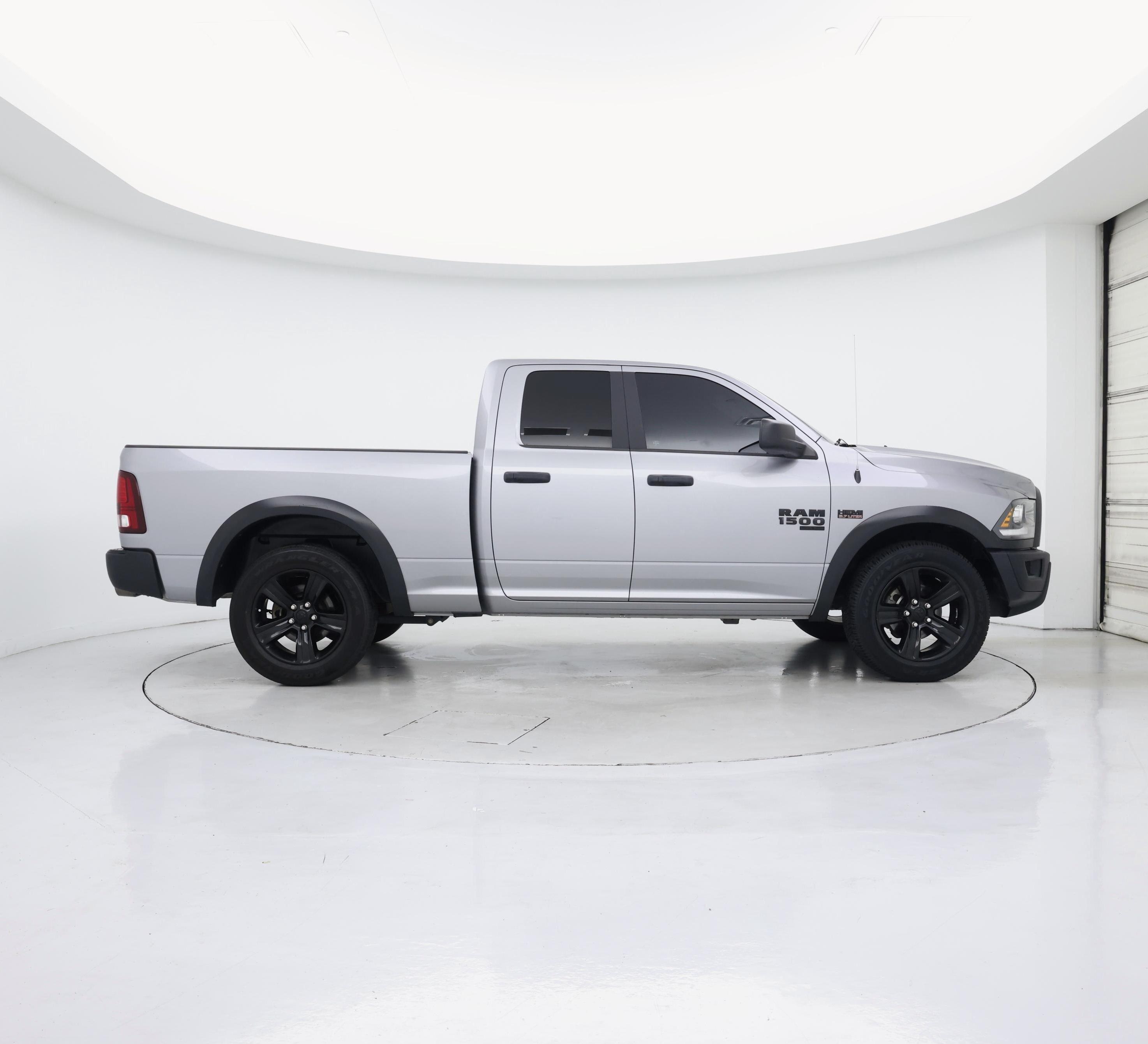 Thumbnail: 2023 RAM 1500 Classic - 7