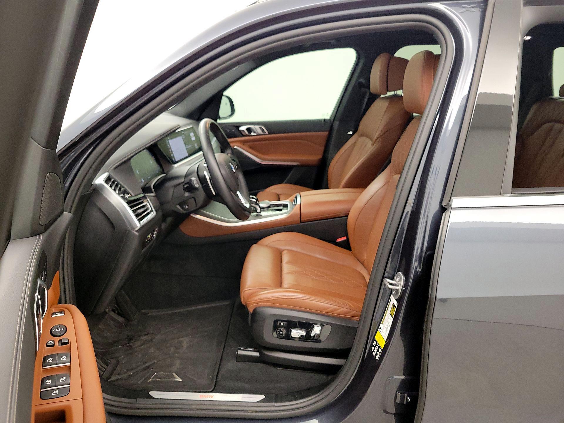 Thumbnail: 2022 BMW X5 - 11