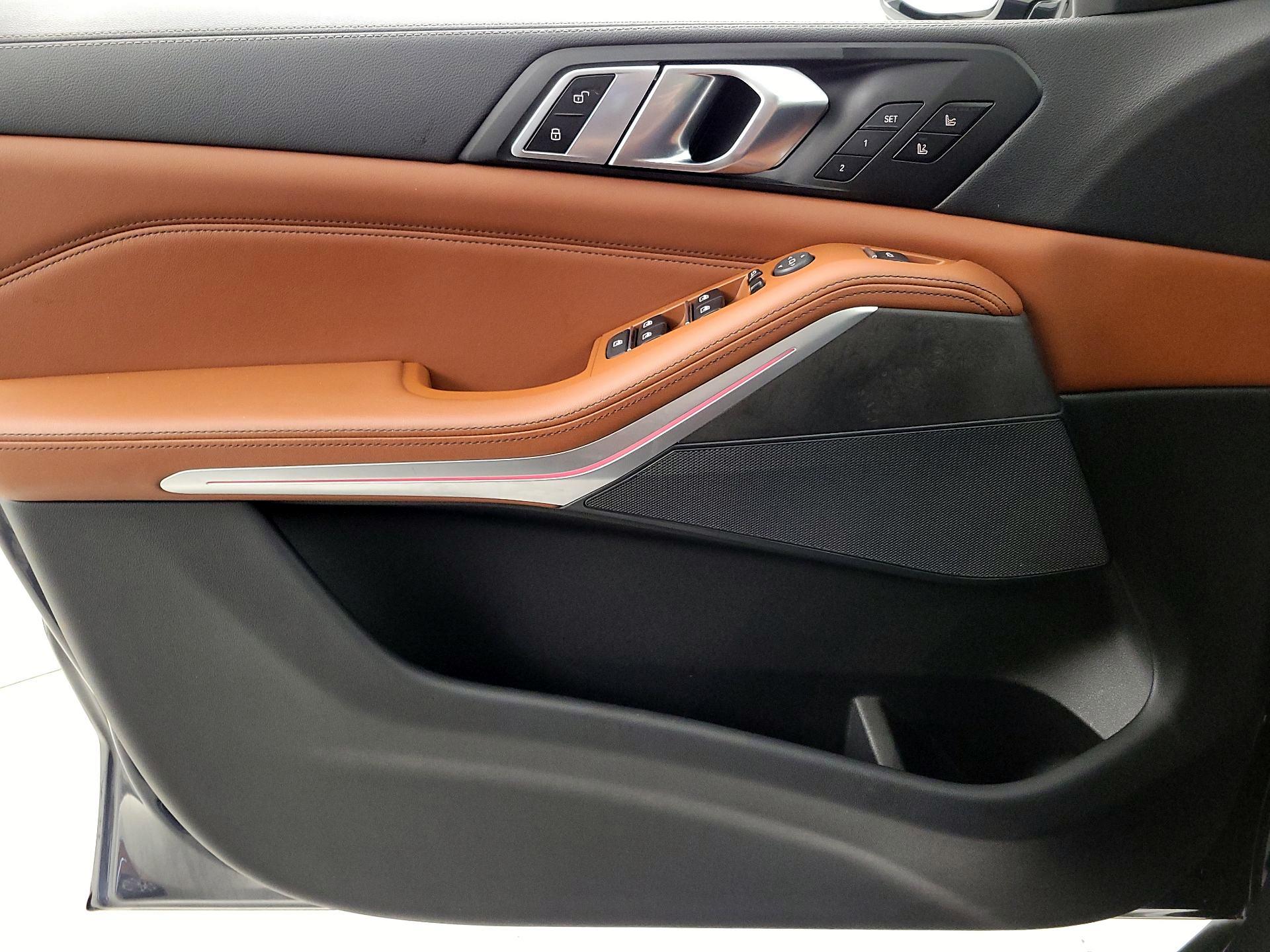 Thumbnail: 2022 BMW X5 - 12