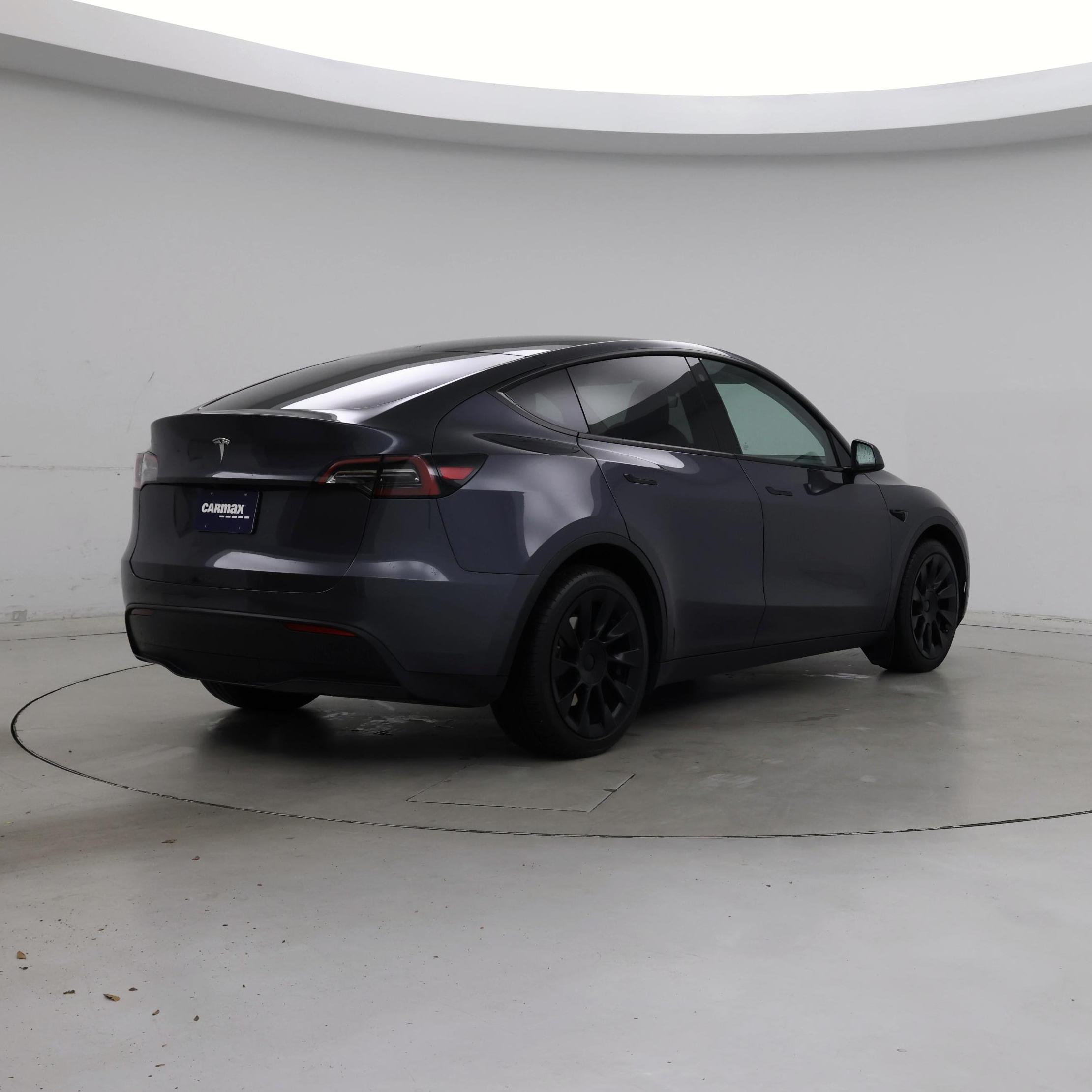 Thumbnail: 2023 Tesla Model Y - 8