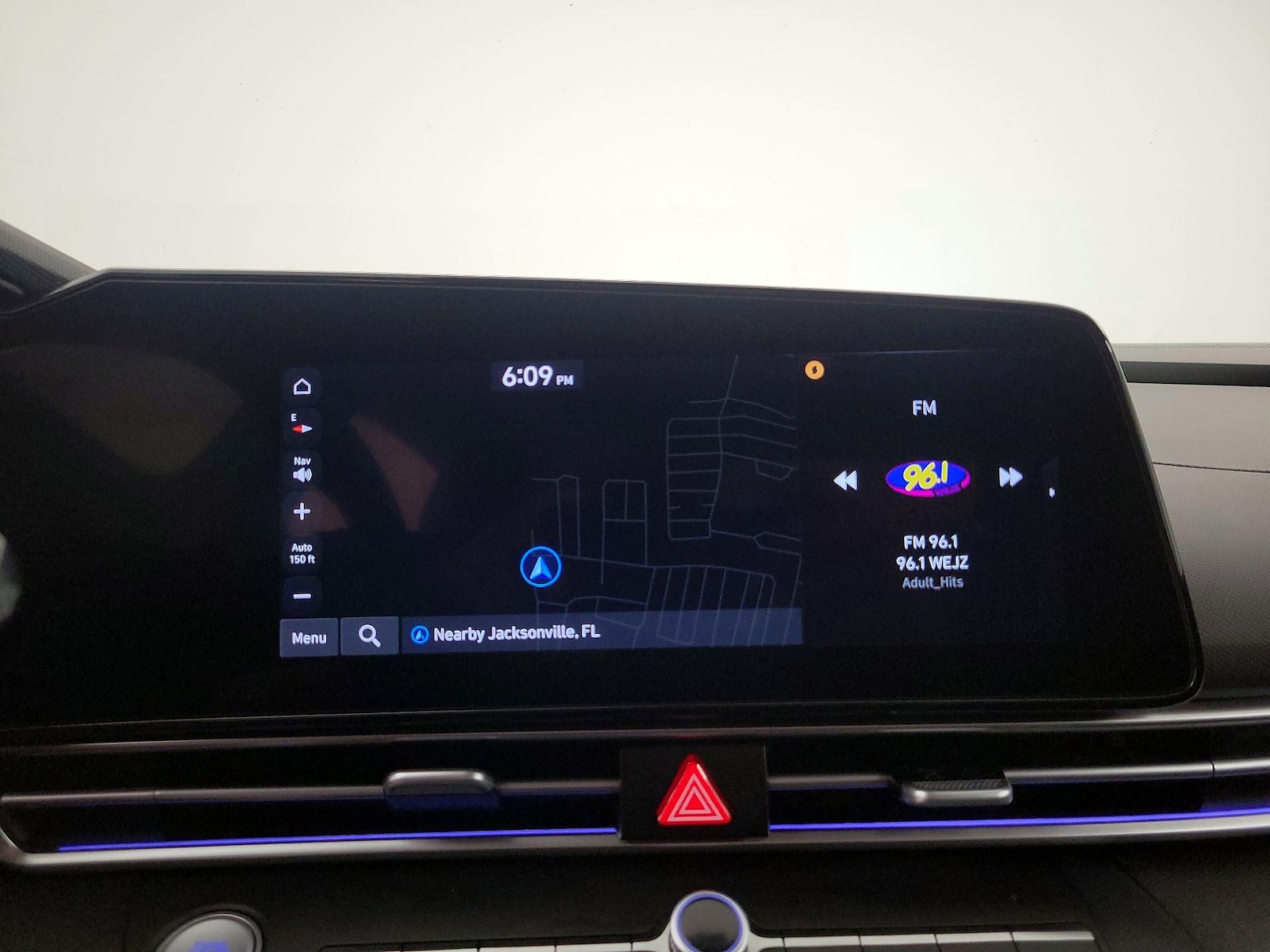 2024 Hyundai Elantra SEL - Photo 15