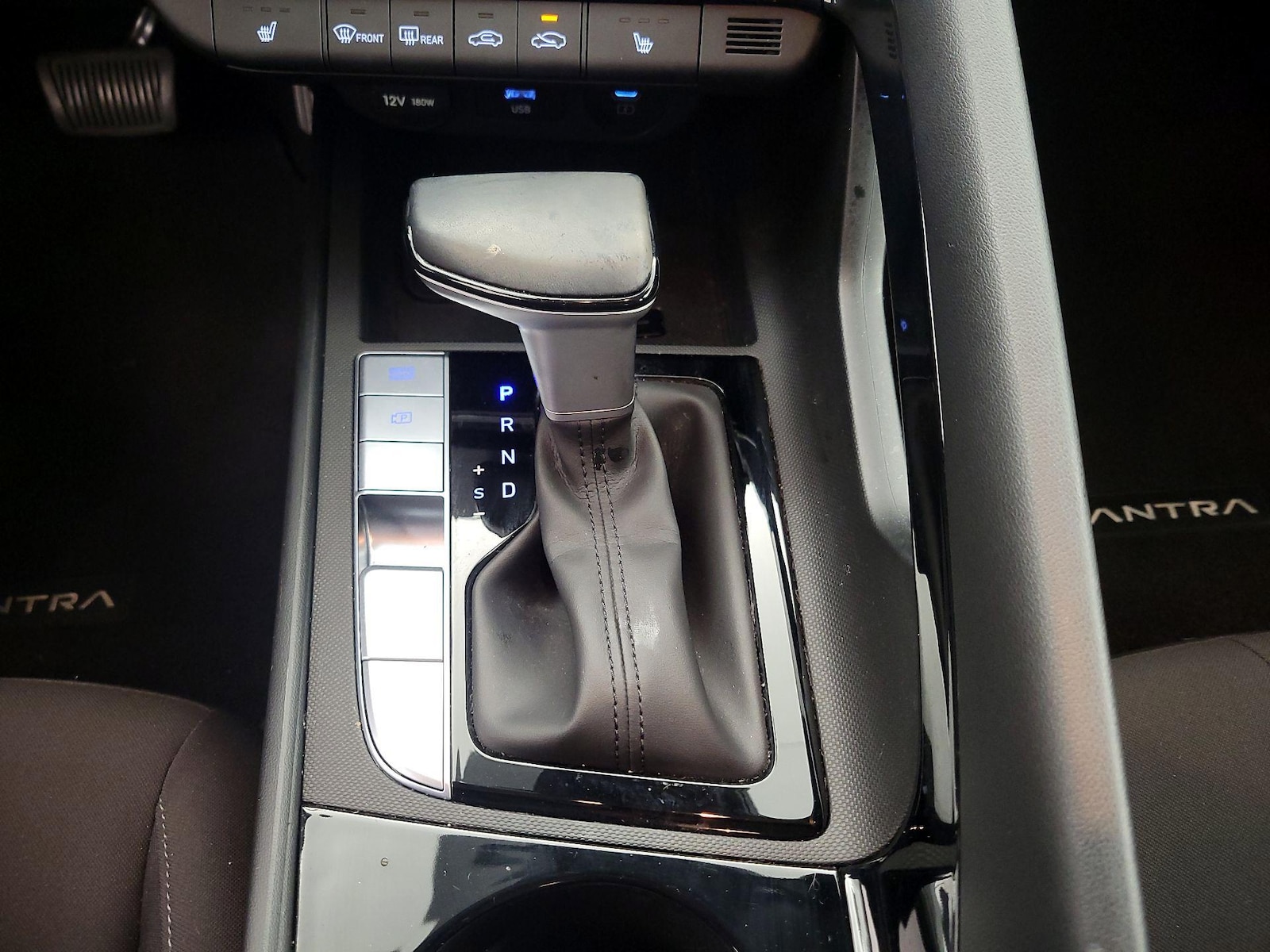 2024 Hyundai Elantra SEL - Photo 19