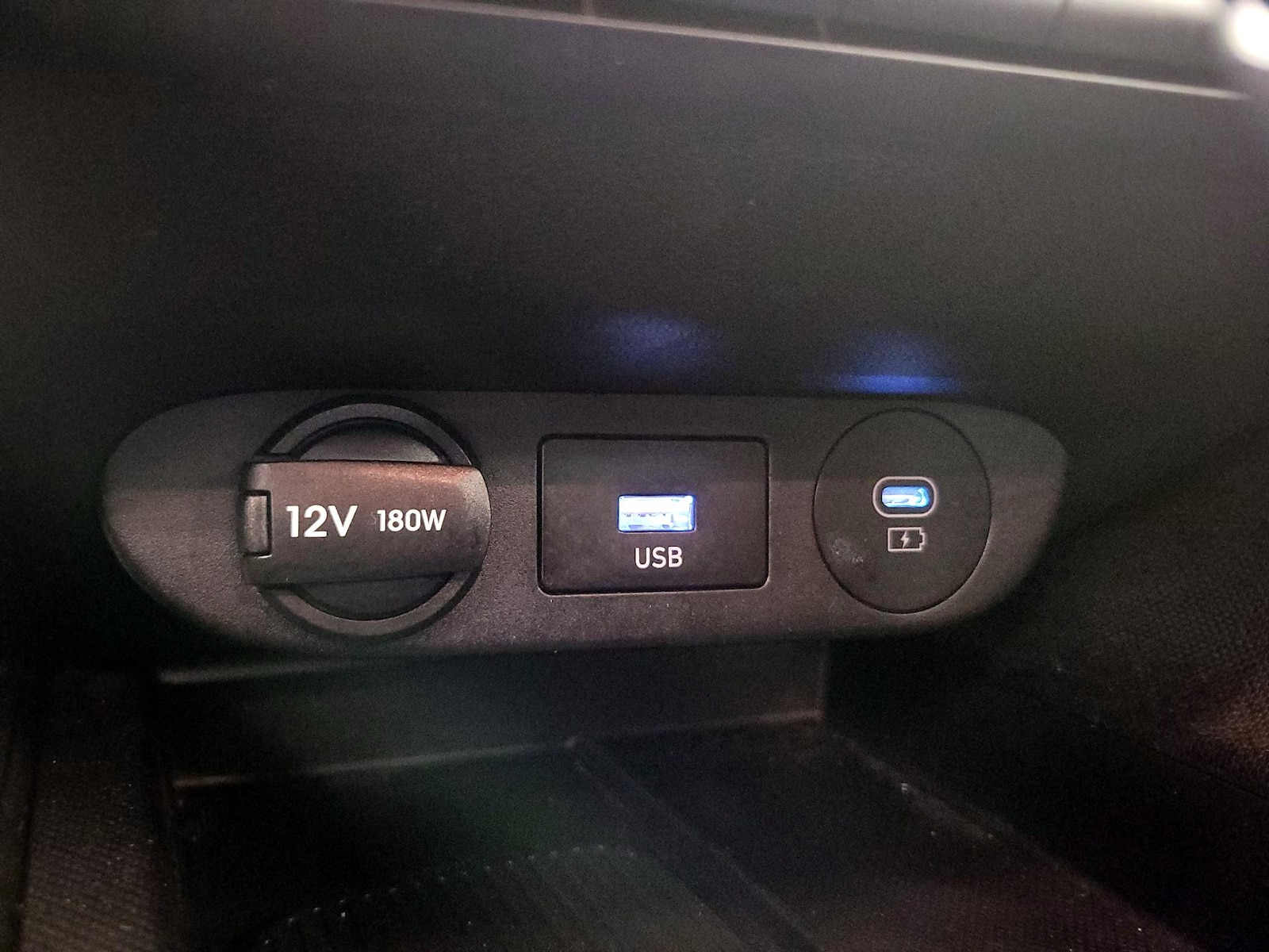 2024 Hyundai Elantra SEL - Photo 20