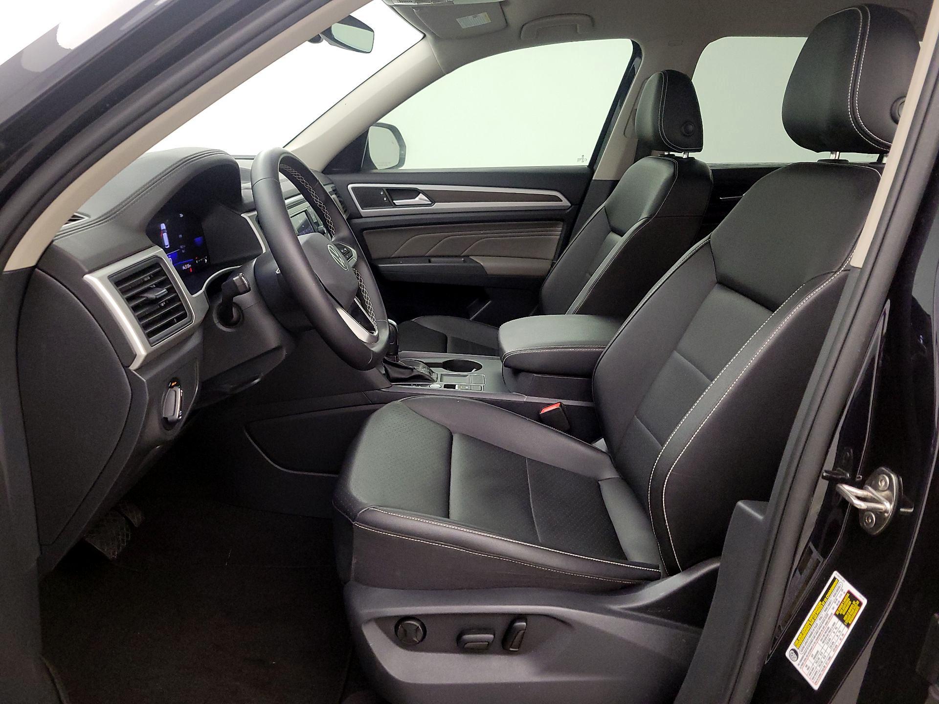 Thumbnail: 2023 Volkswagen Atlas - 11