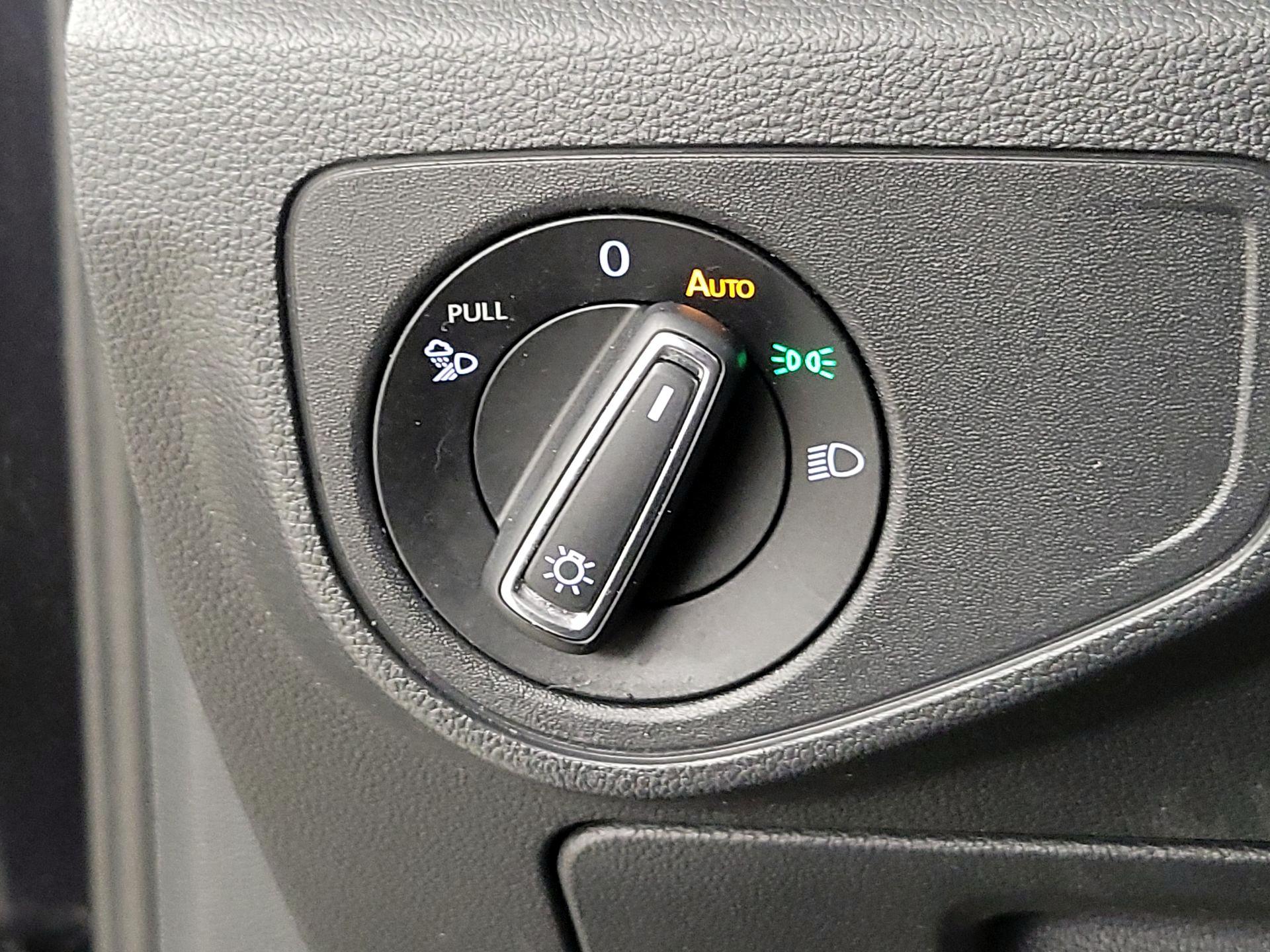 Thumbnail: 2023 Volkswagen Atlas - 13