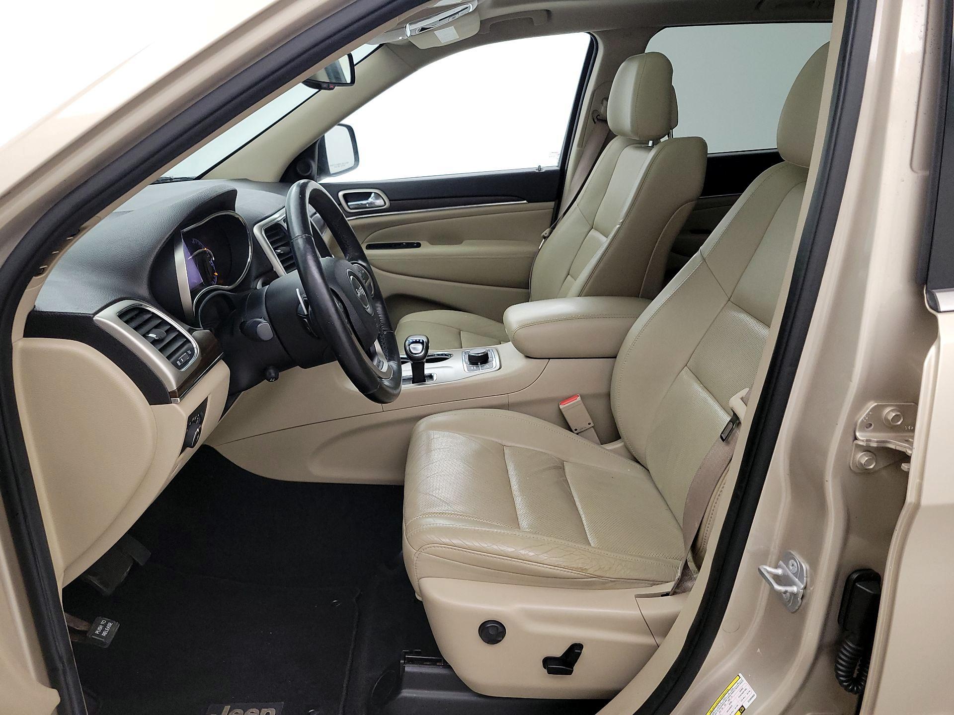 Thumbnail: 2014 Jeep Grand Cherokee - 11