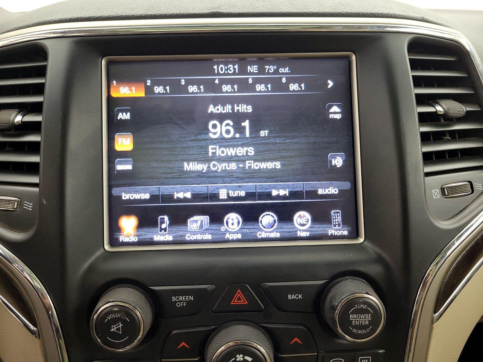 Thumbnail: 2014 Jeep Grand Cherokee - 16