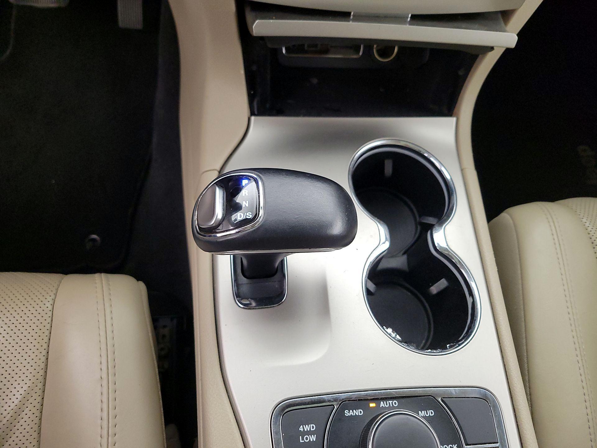 Thumbnail: 2014 Jeep Grand Cherokee - 18