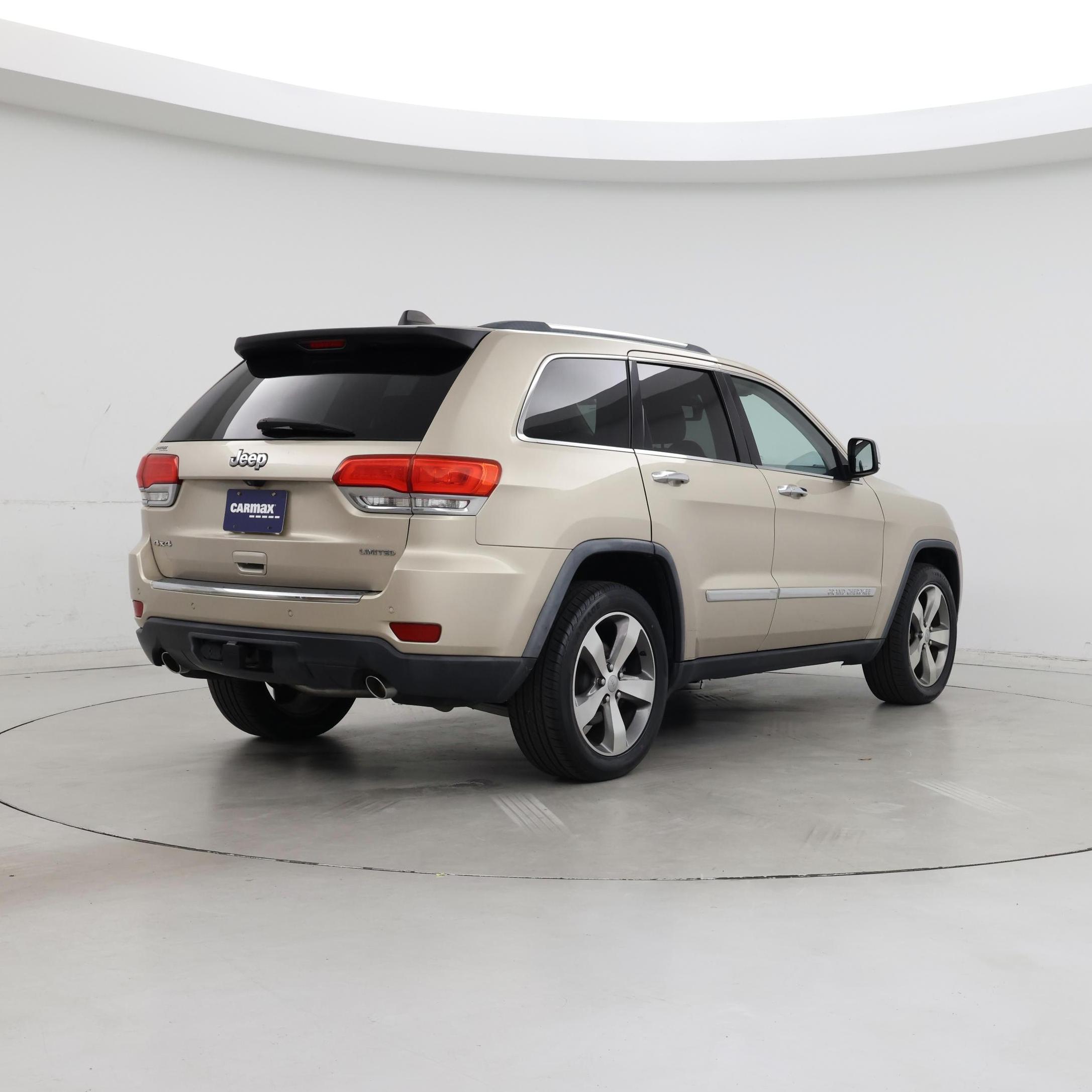 Thumbnail: 2014 Jeep Grand Cherokee - 8