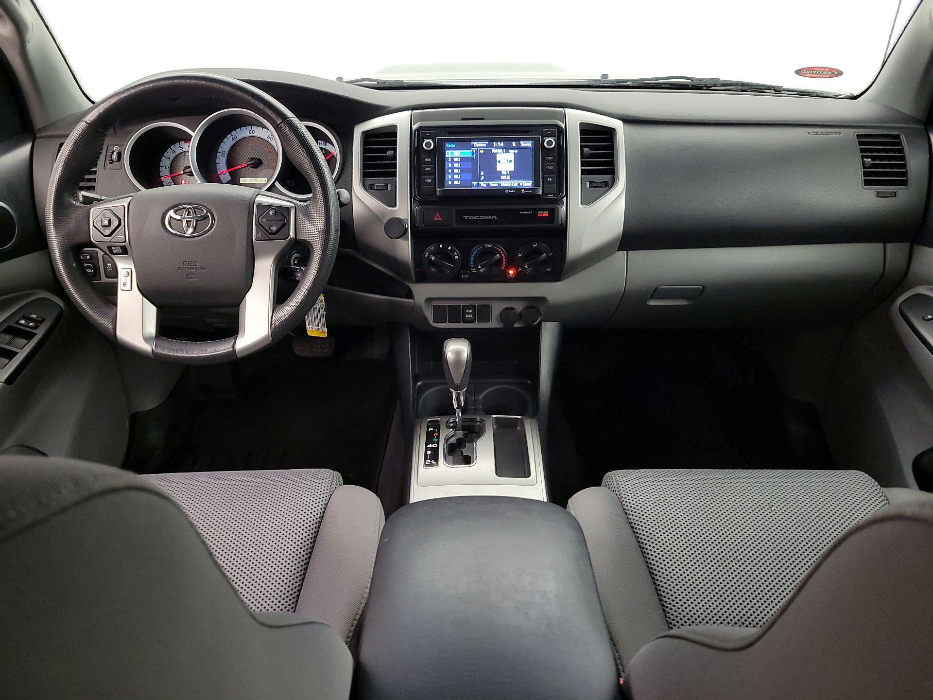 Thumbnail: 2015 Toyota Tacoma - 9