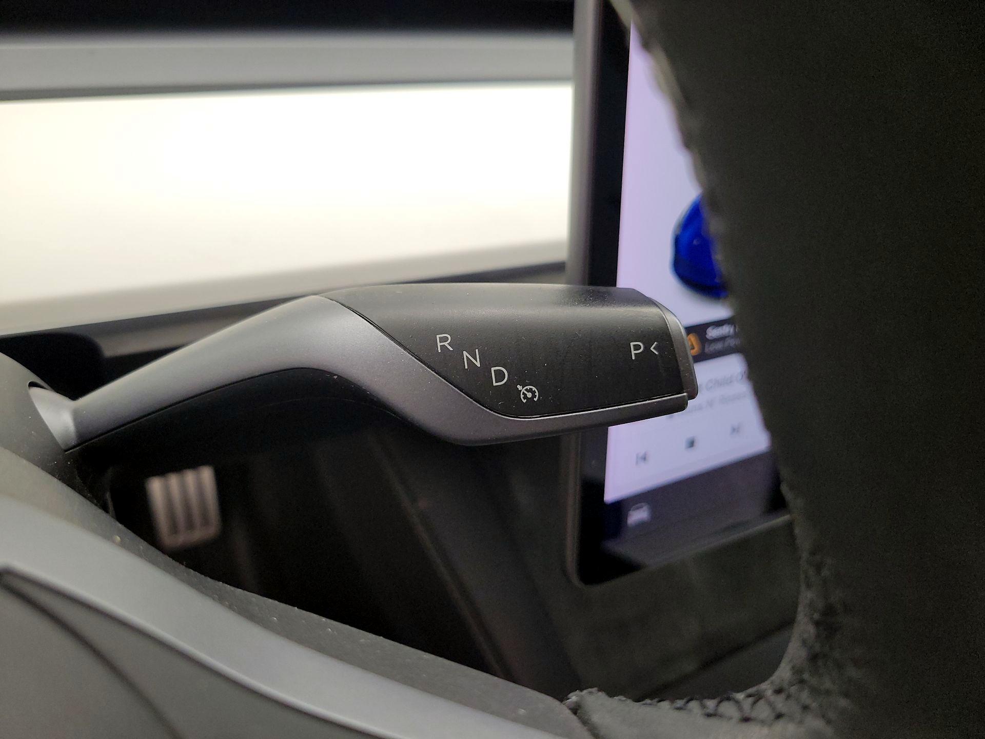 Thumbnail: 2022 Tesla Model 3 - 17