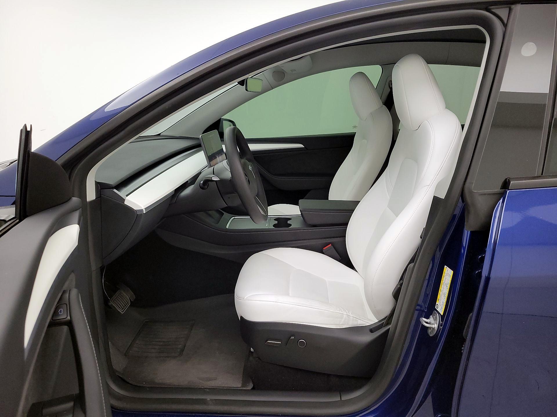 Thumbnail: 2024 Tesla Model Y - 11