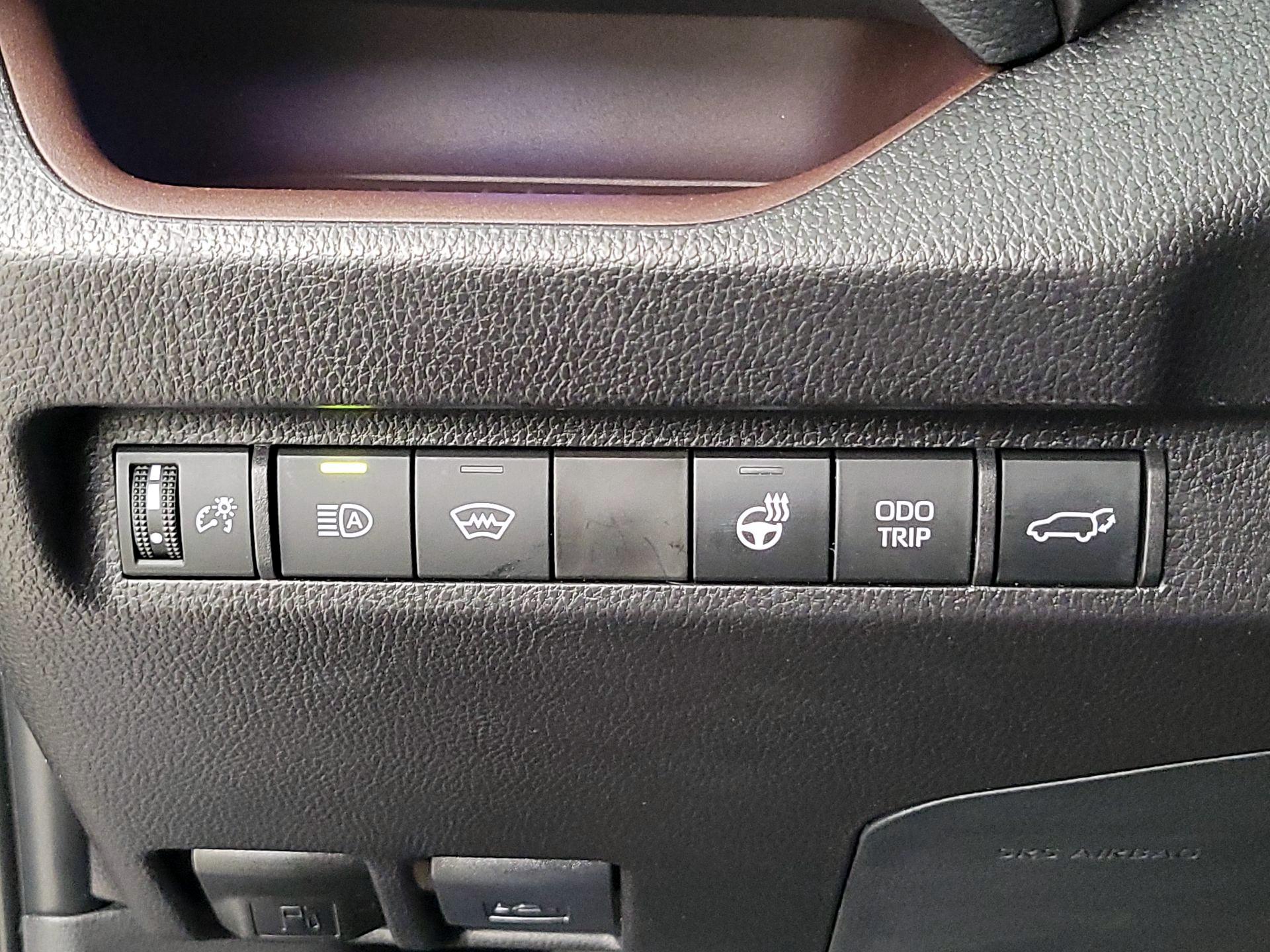 Thumbnail: 2025 Toyota RAV4 - 13