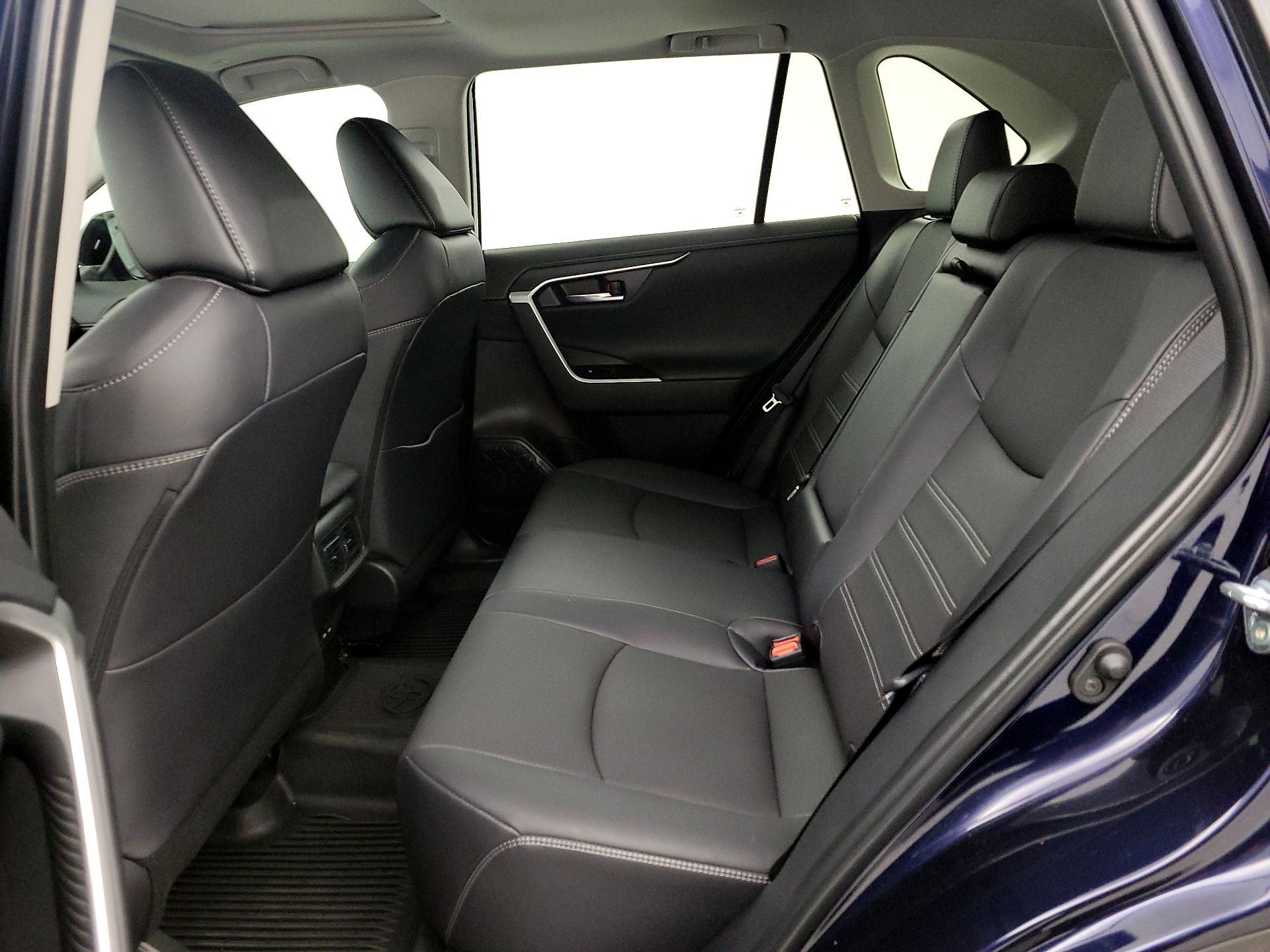 Thumbnail: 2025 Toyota RAV4 - 20