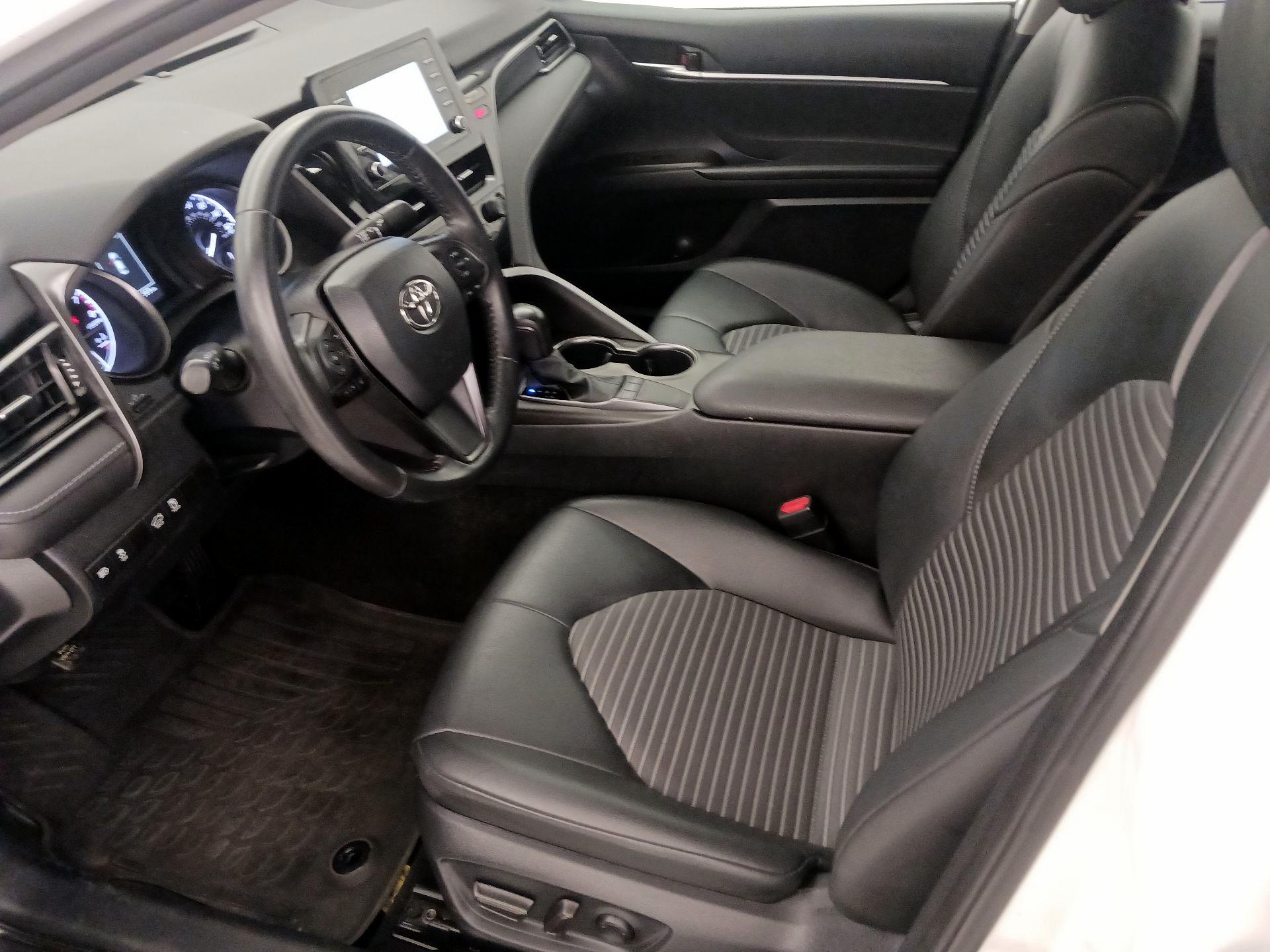 Thumbnail: 2023 Toyota Camry - 11