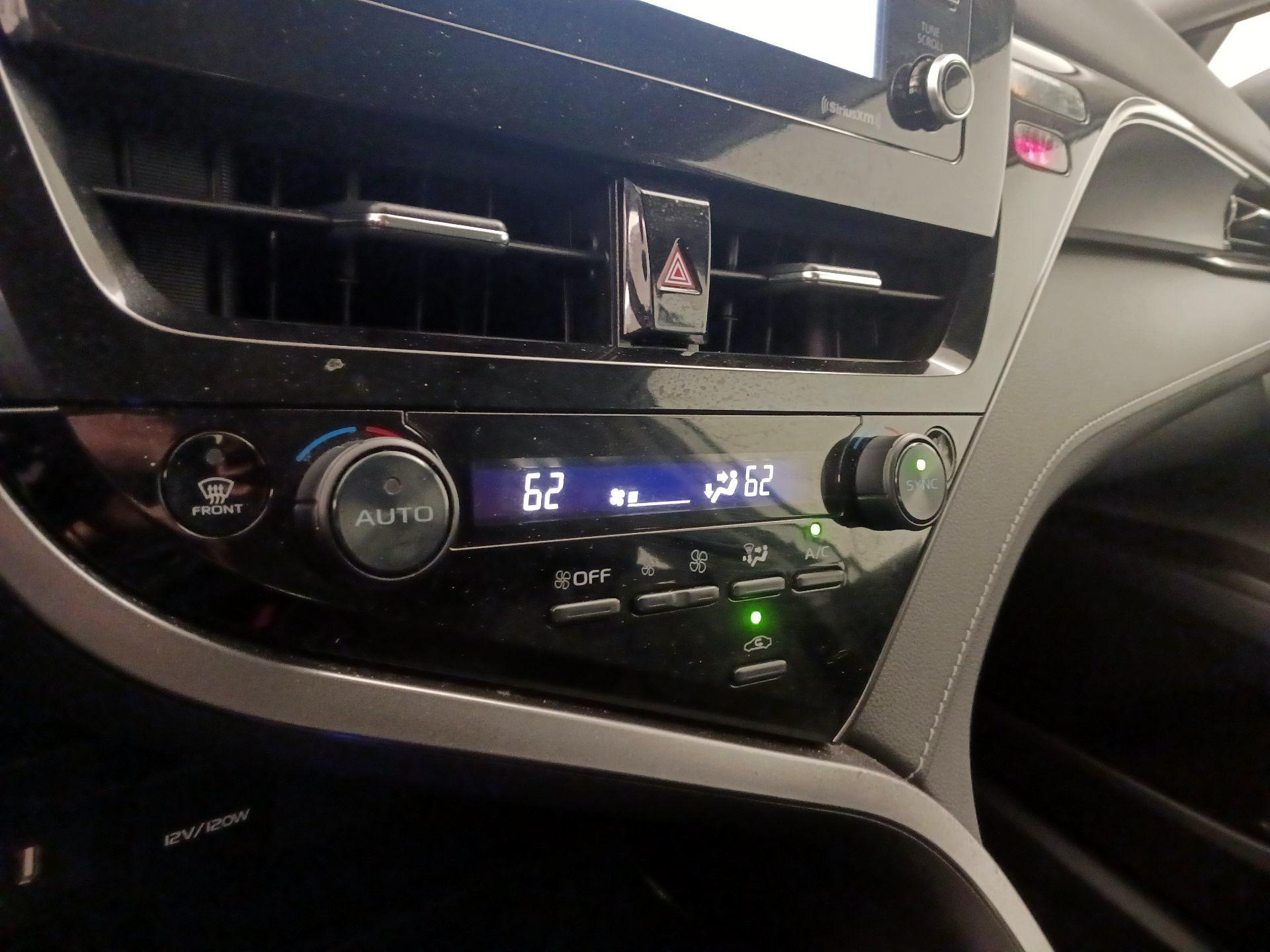 Thumbnail: 2023 Toyota Camry - 16