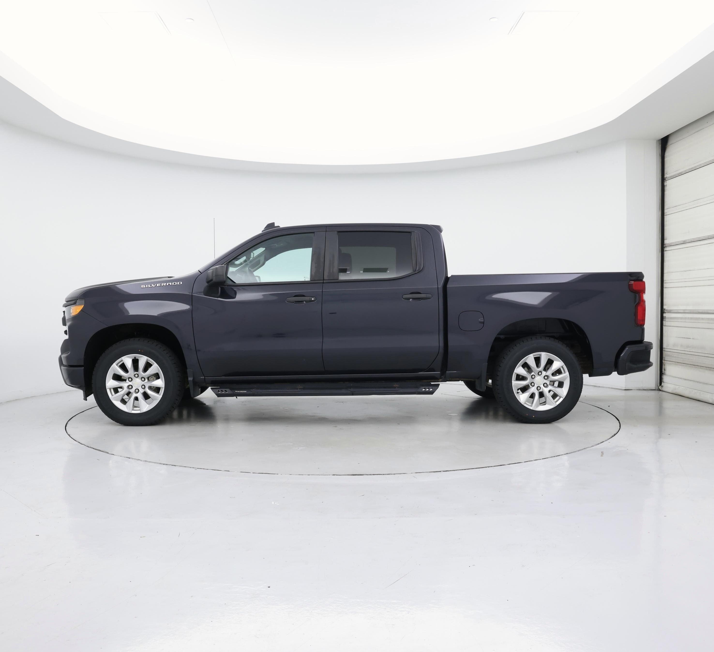 Thumbnail: 2022 Chevrolet Silverado 1500 - 3