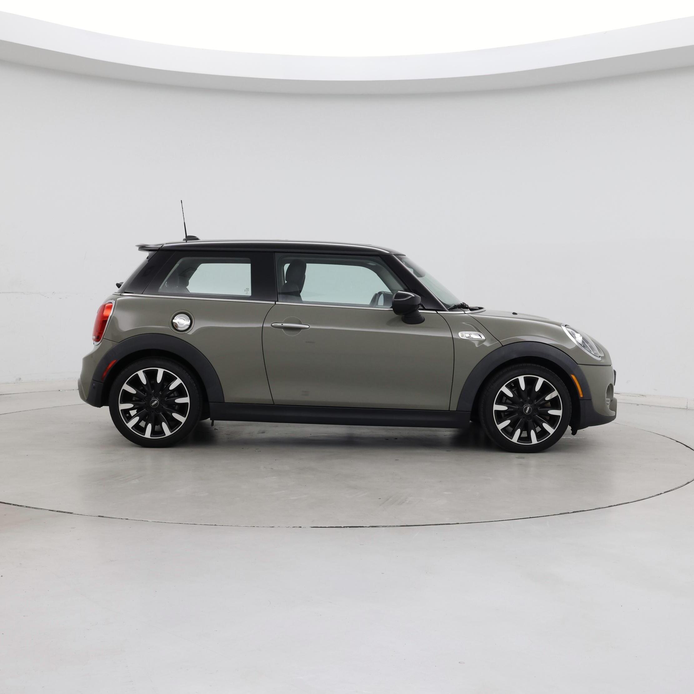Thumbnail: 2021 MINI Cooper Hardtop - 7