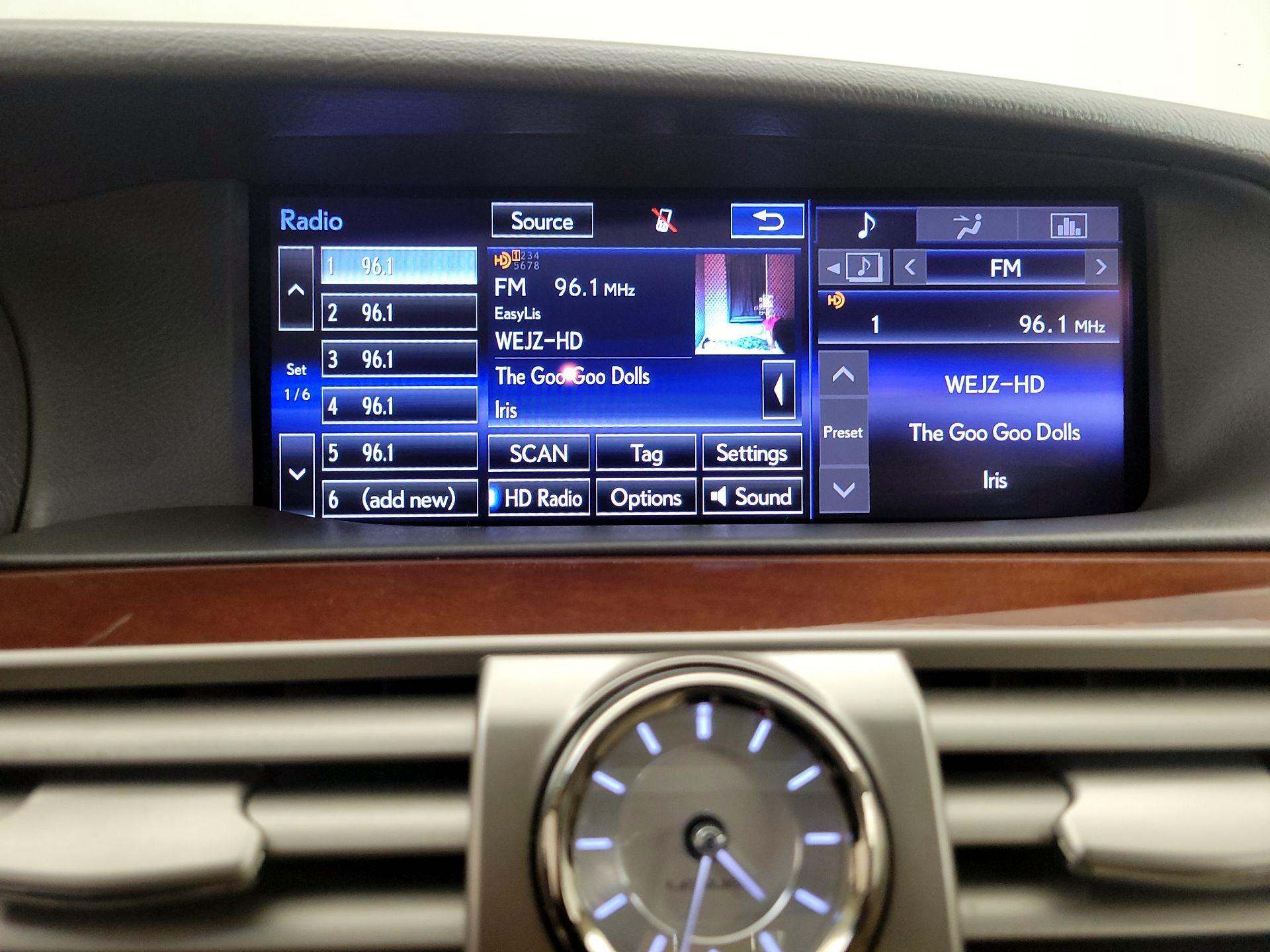 Thumbnail: 2015 Lexus LS - 16