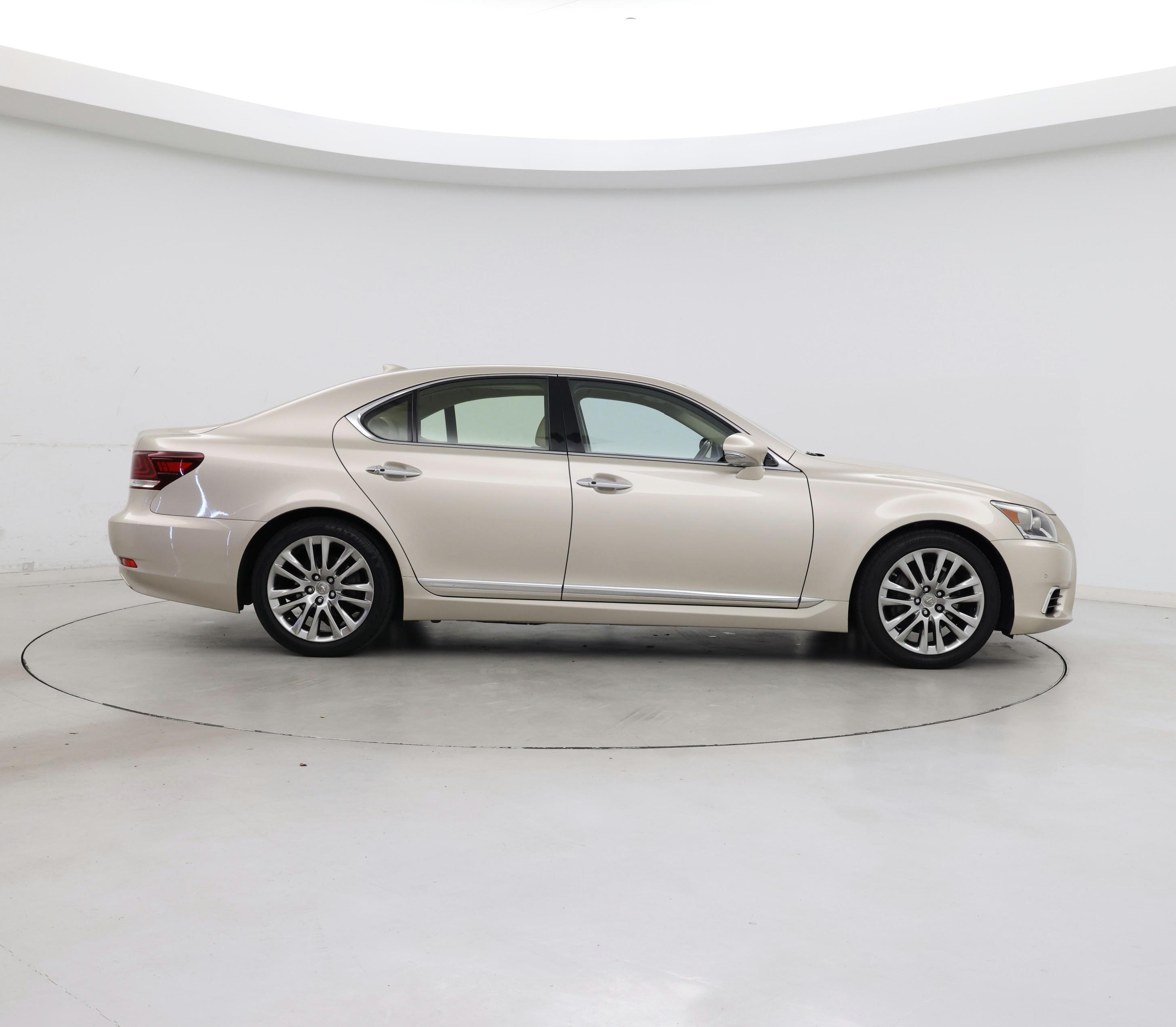 Thumbnail: 2015 Lexus LS - 7