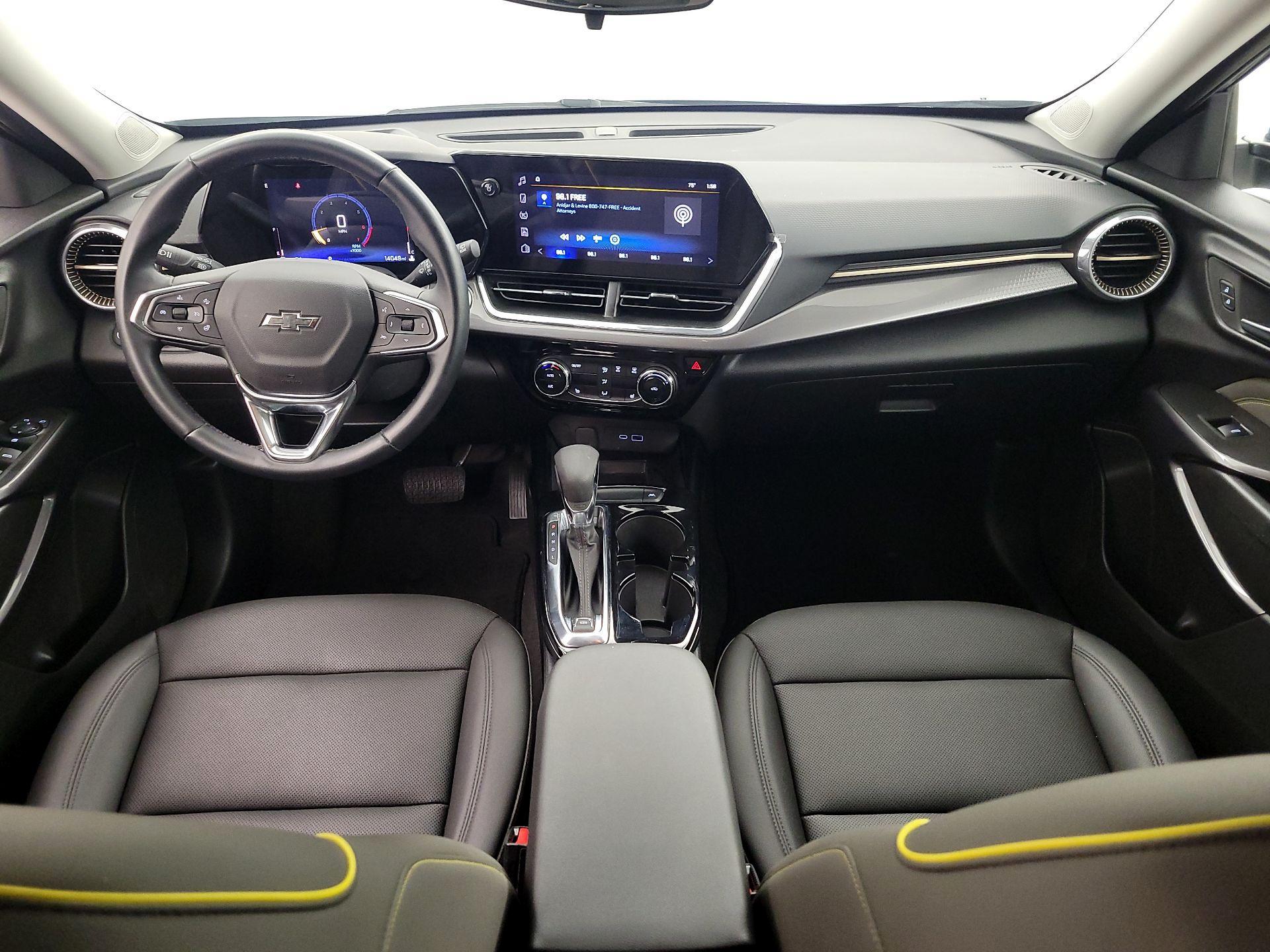 Thumbnail: 2025 Chevrolet Trax - 9