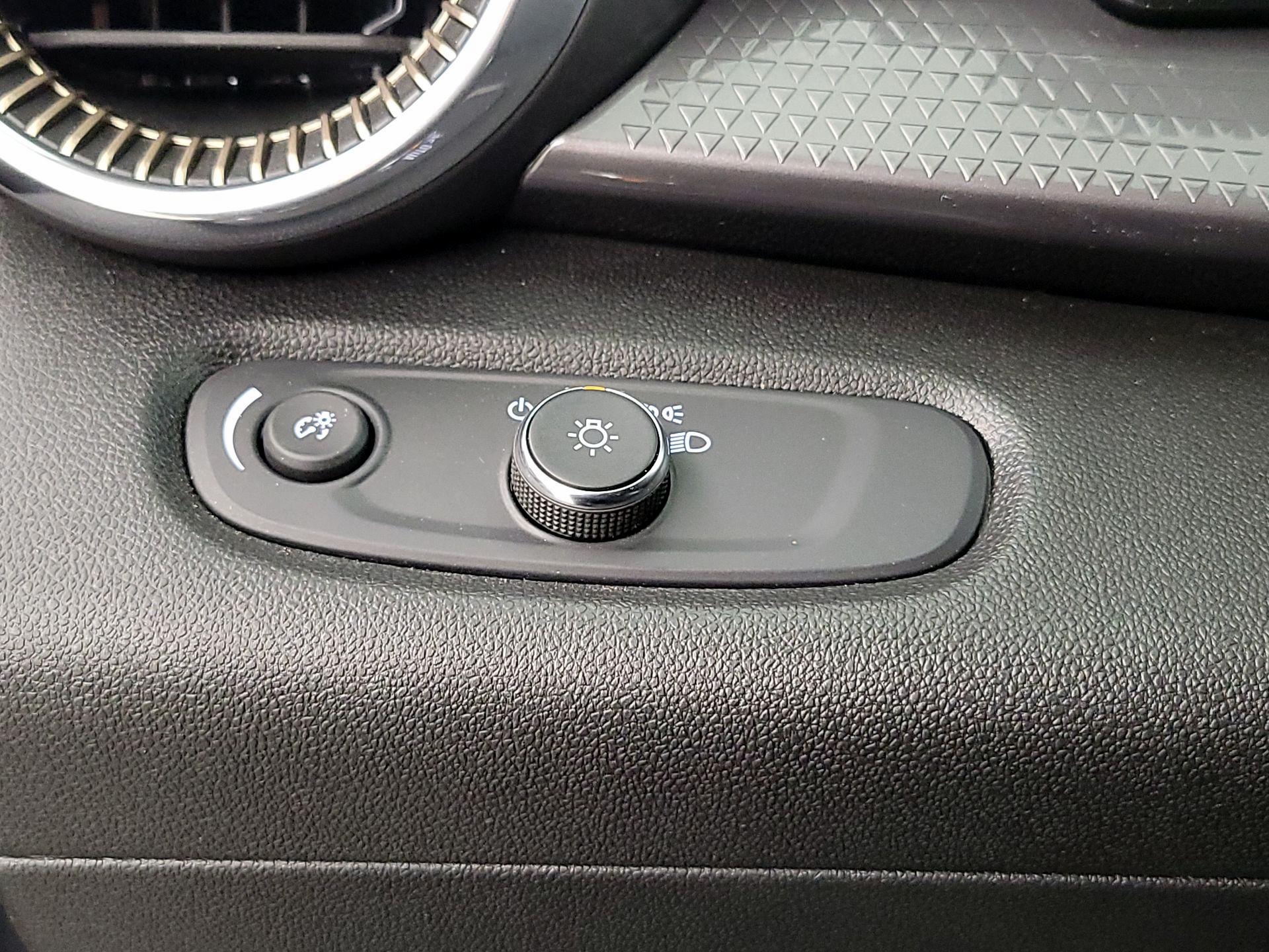 Thumbnail: 2025 Chevrolet Trax - 13