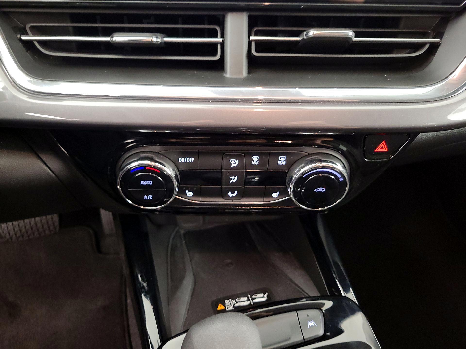 Thumbnail: 2025 Chevrolet Trax - 16