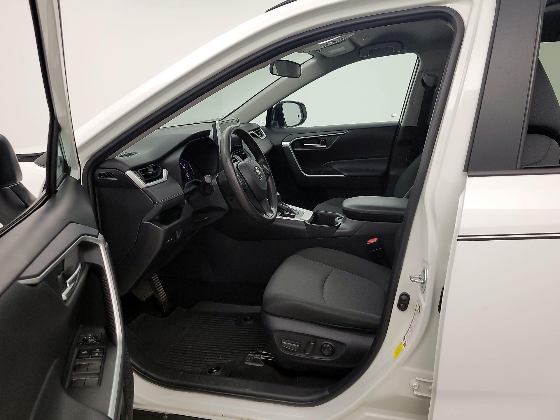 Thumbnail: 2024 Toyota RAV4 - 11