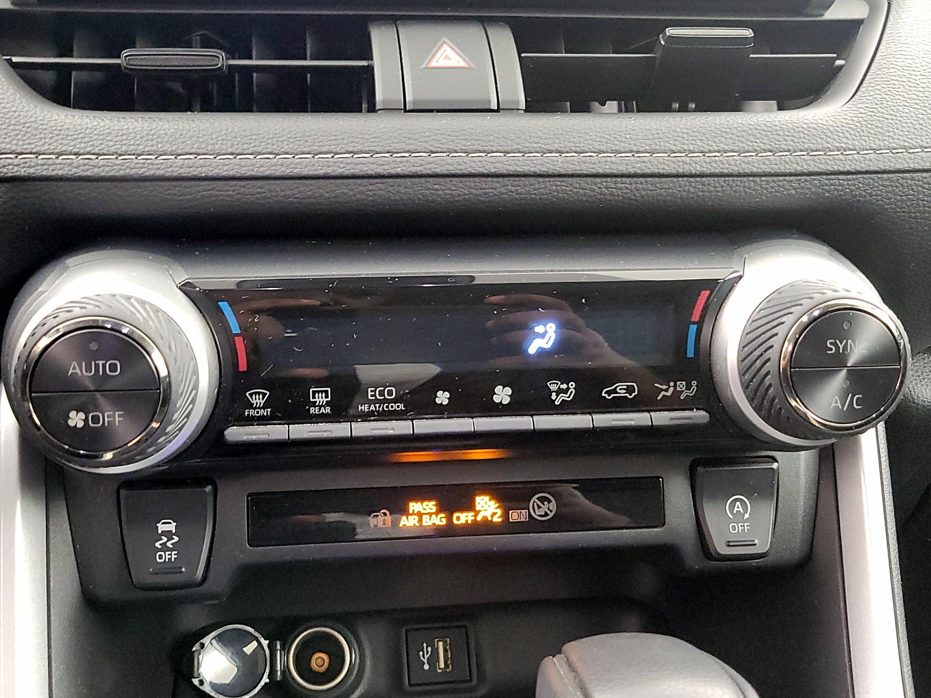 Thumbnail: 2024 Toyota RAV4 - 16