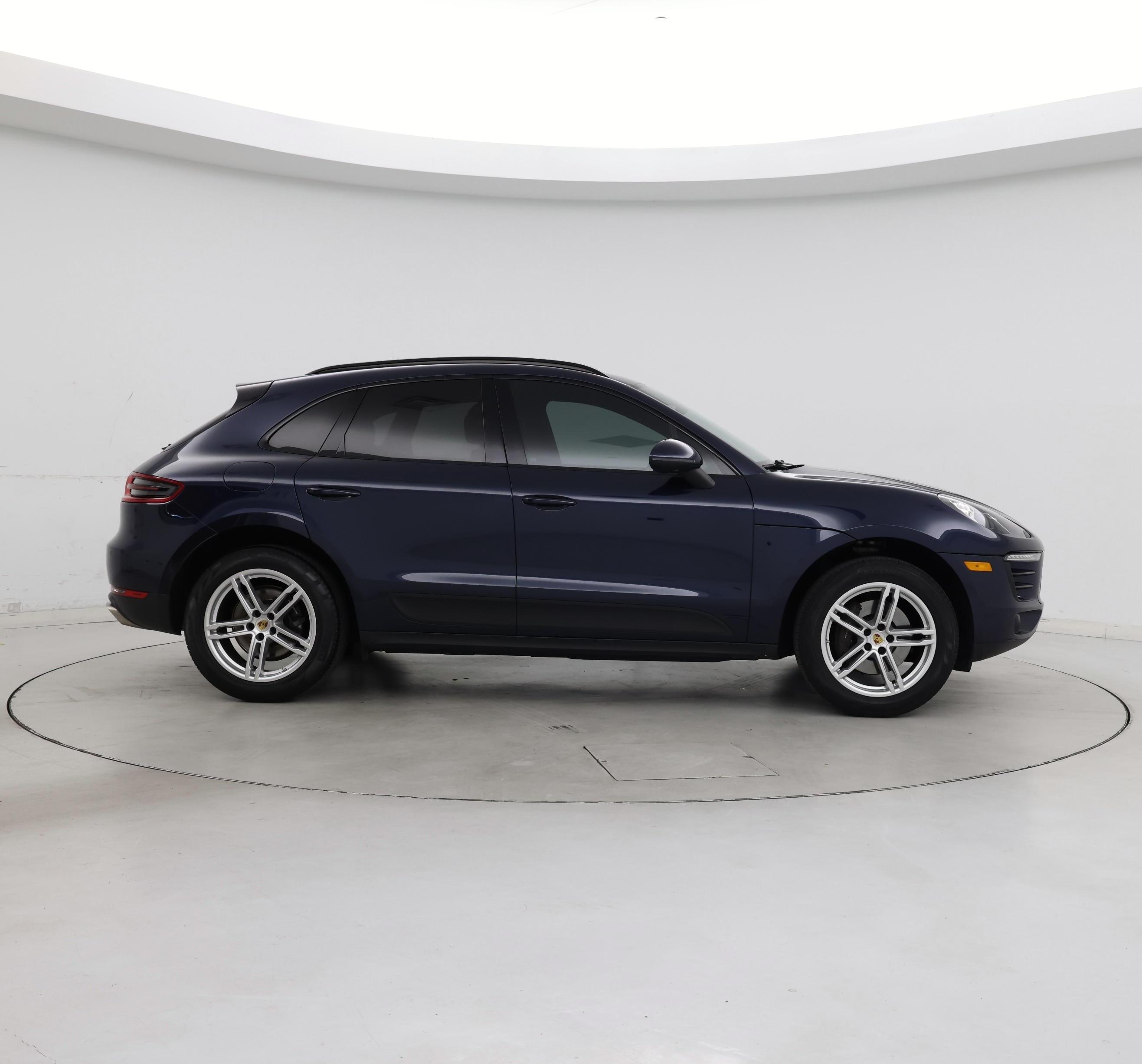 Thumbnail: 2018 Porsche Macan - 7